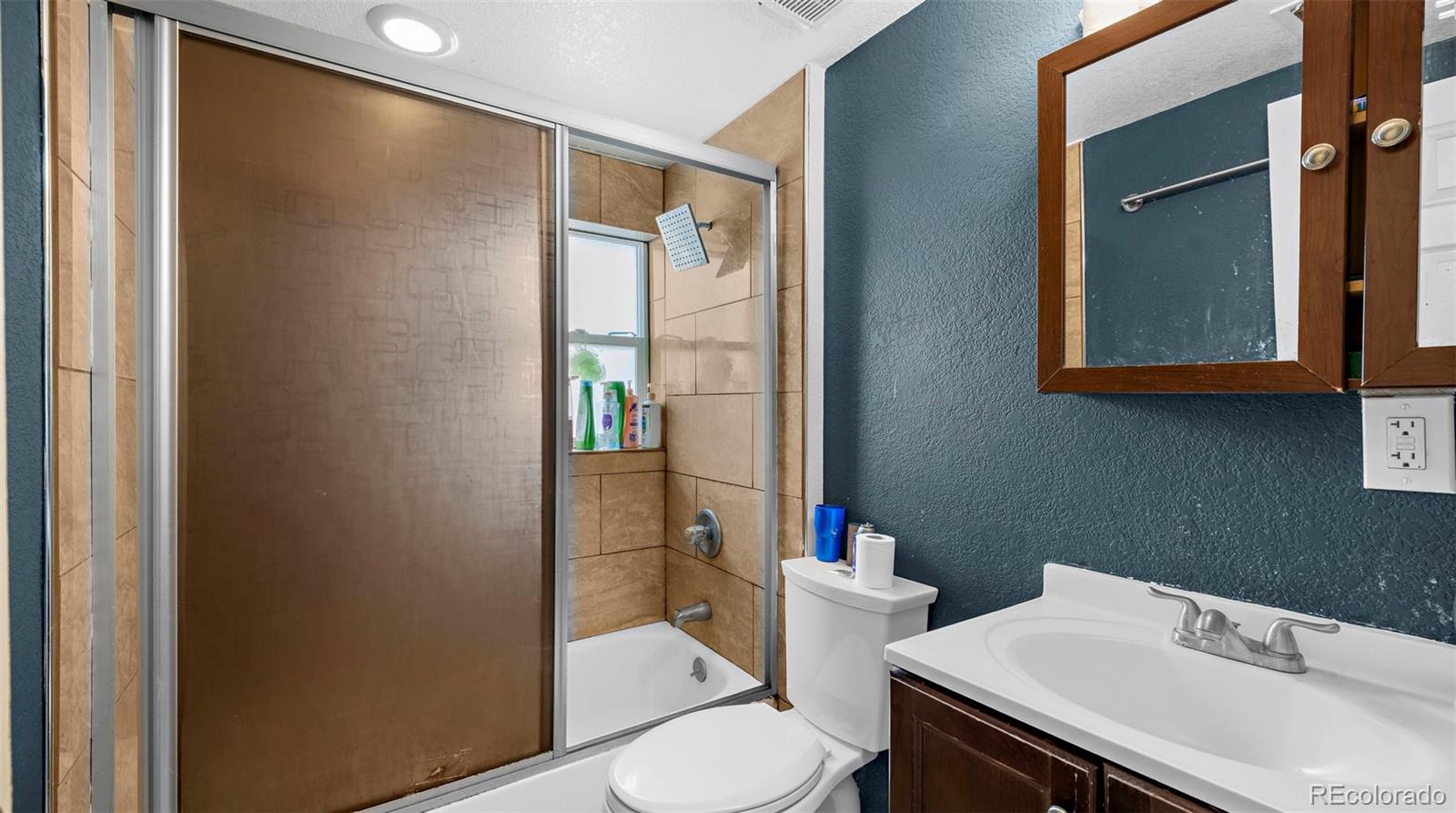 MLS Image #9 for 5322  lincoln street,denver, Colorado