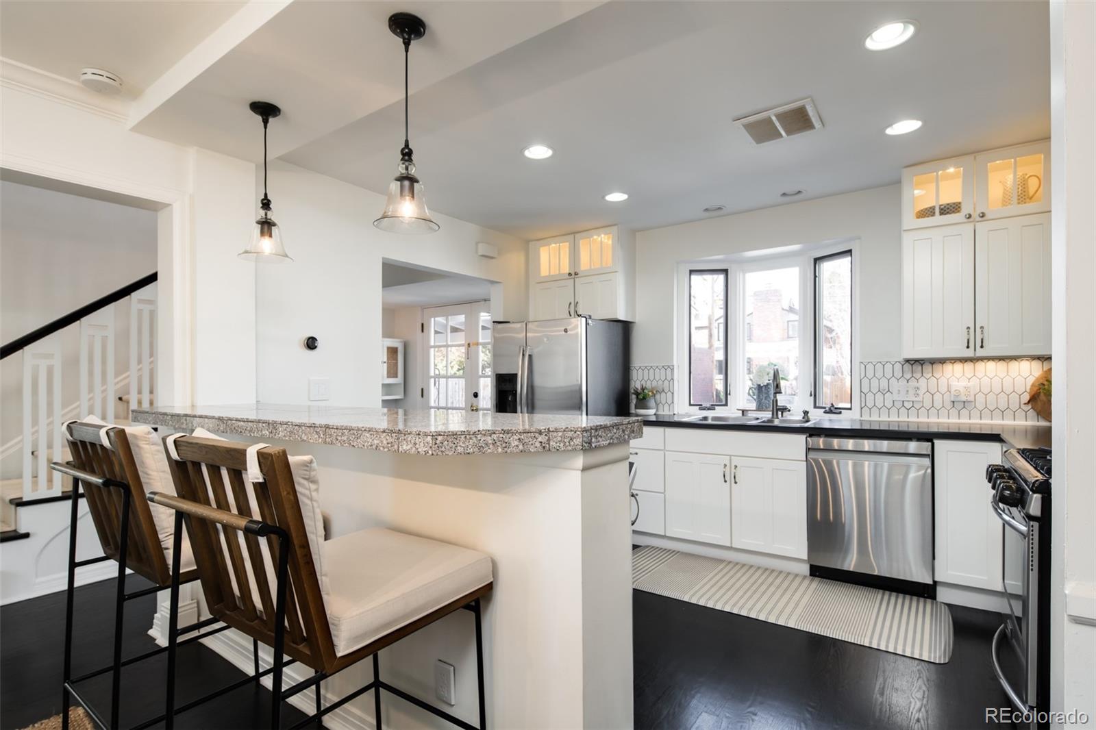 MLS Image #12 for 457  elm street,denver, Colorado
