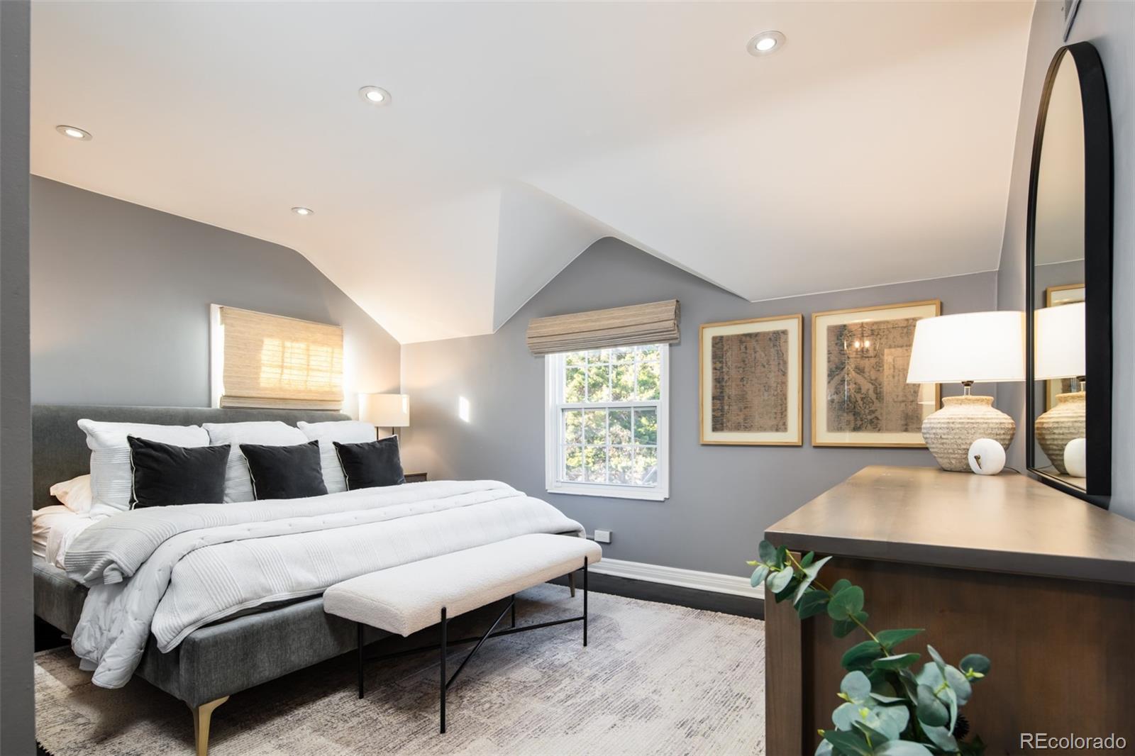 MLS Image #17 for 457  elm street,denver, Colorado
