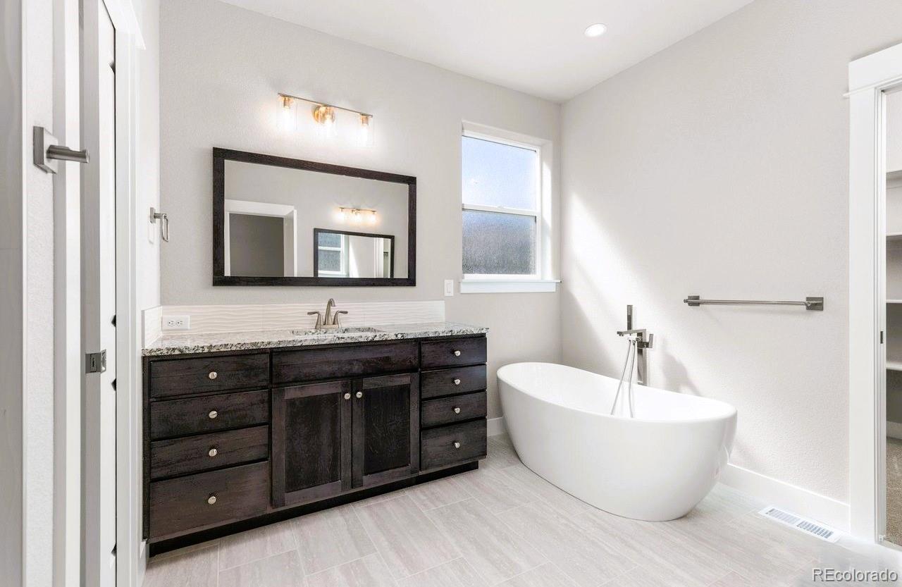 MLS Image #9 for 1  annie lane,keenesburg, Colorado