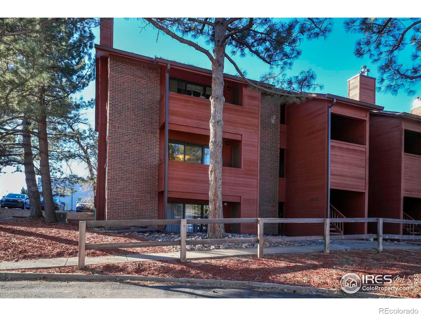 MLS Image #2 for 1915  centennial drive,louisville, Colorado