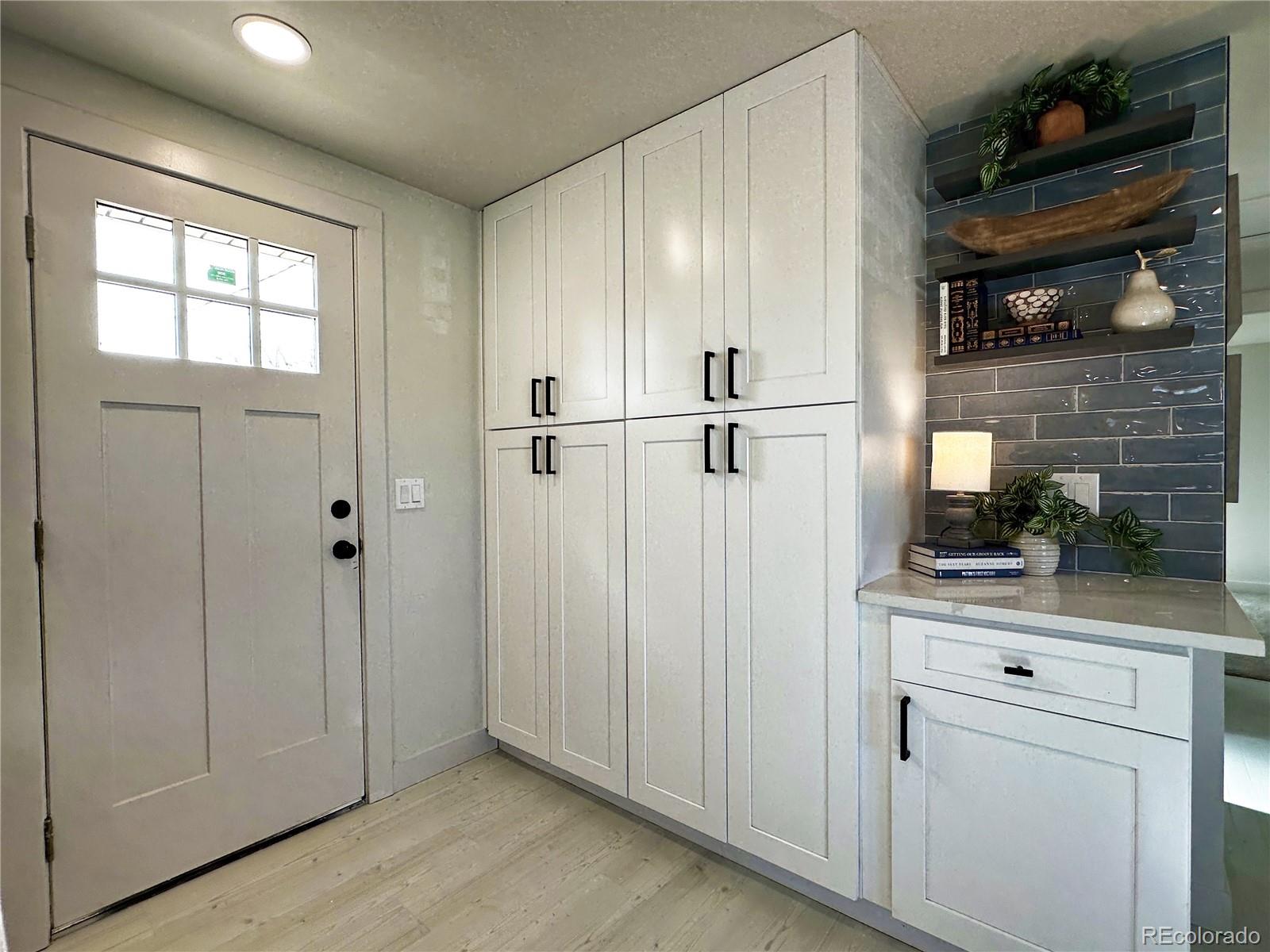 MLS Image #7 for 5440 w 5th avenue,lakewood, Colorado