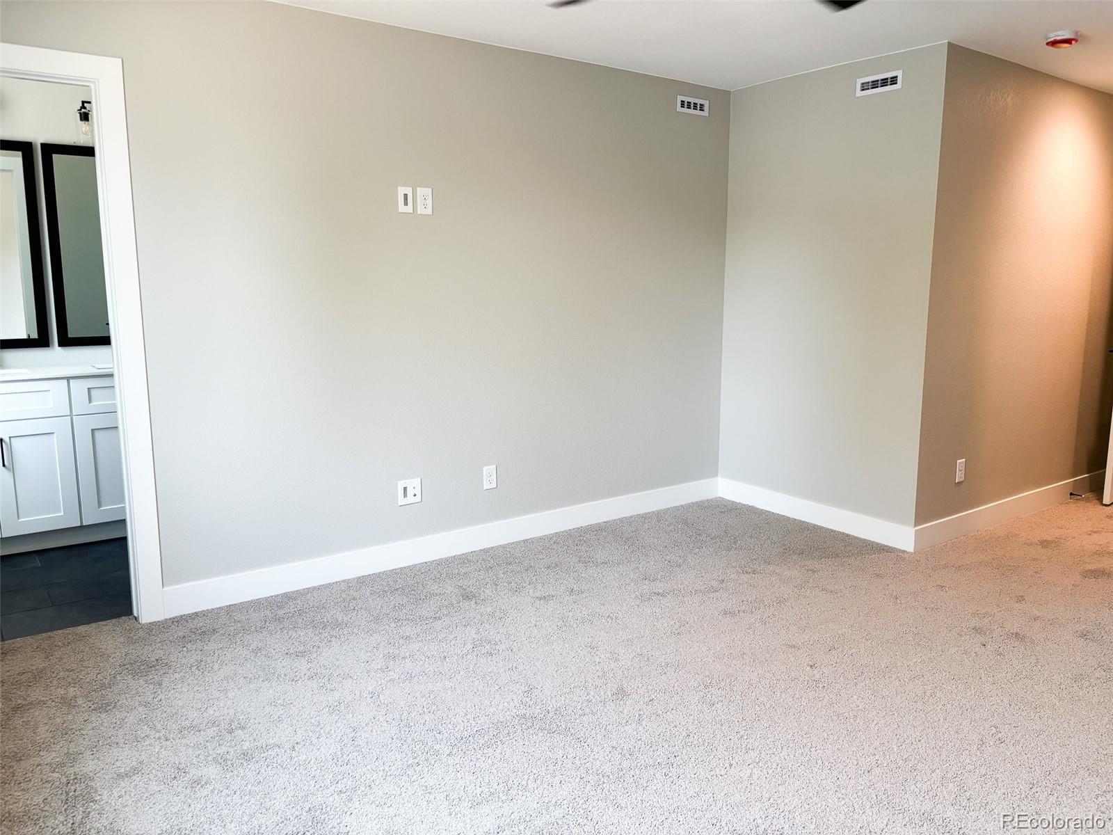 MLS Image #13 for 5512  clay court,denver, Colorado