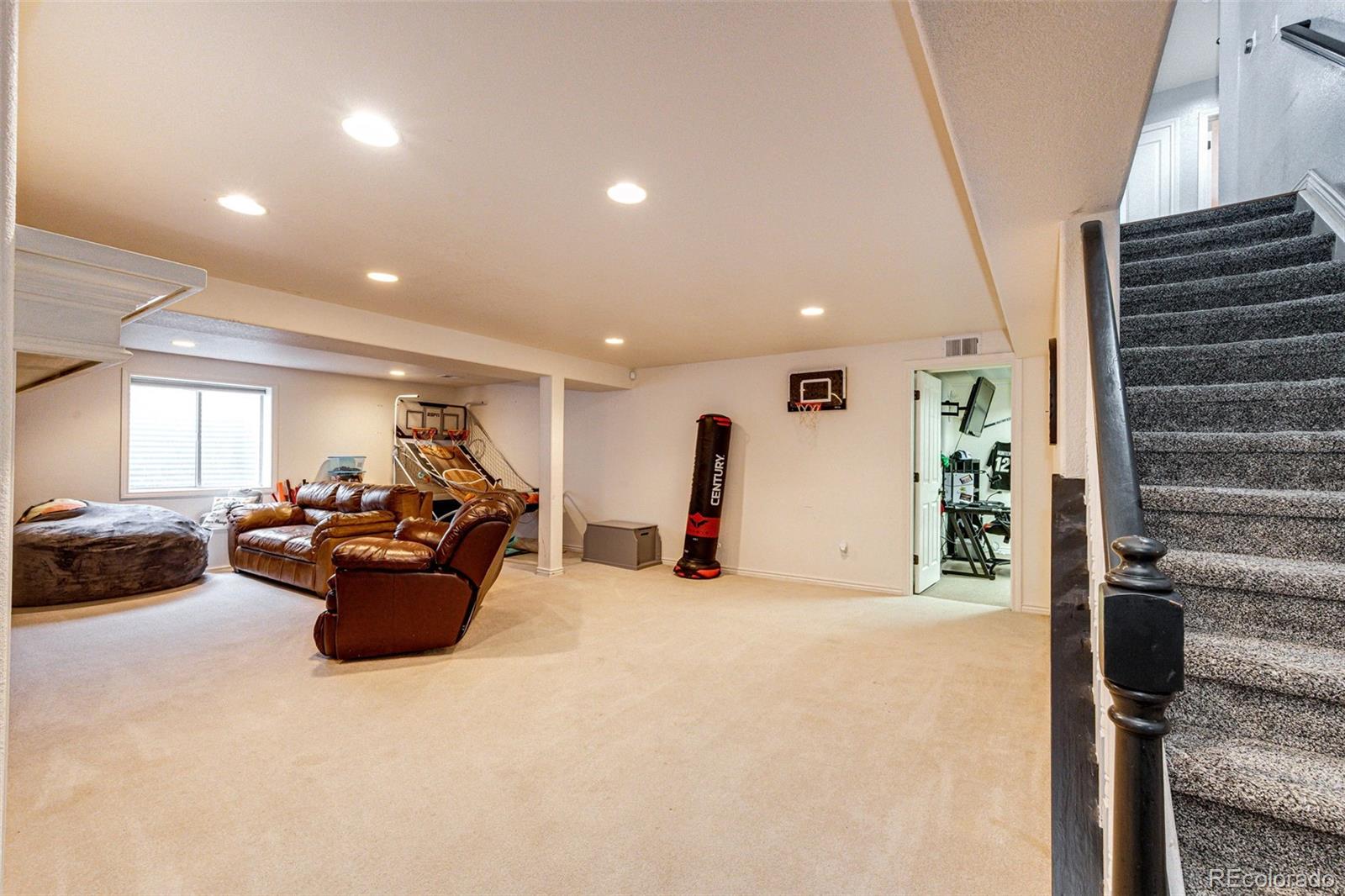 MLS Image #23 for 825  cherokee street,strasburg, Colorado