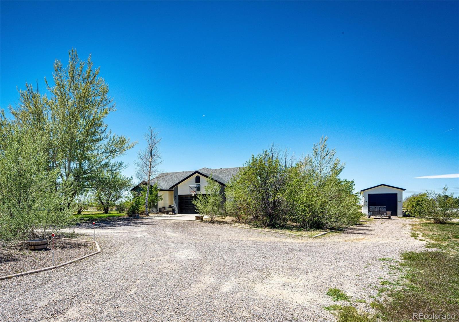 MLS Image #27 for 825  cherokee street,strasburg, Colorado