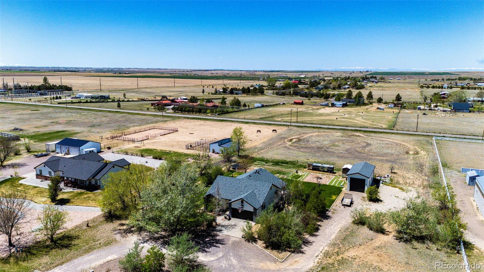 MLS Image #29 for 825  cherokee street,strasburg, Colorado