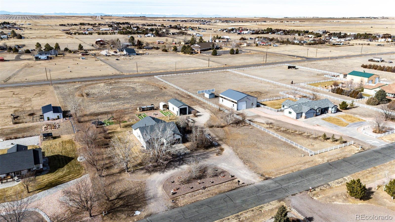 MLS Image #31 for 825  cherokee street,strasburg, Colorado