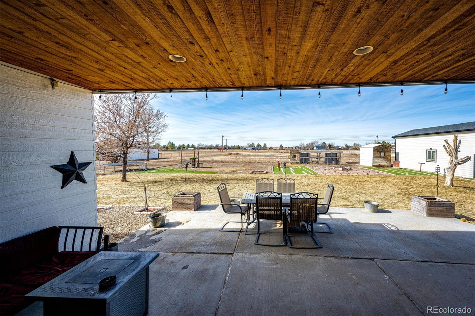 MLS Image #6 for 825  cherokee street,strasburg, Colorado