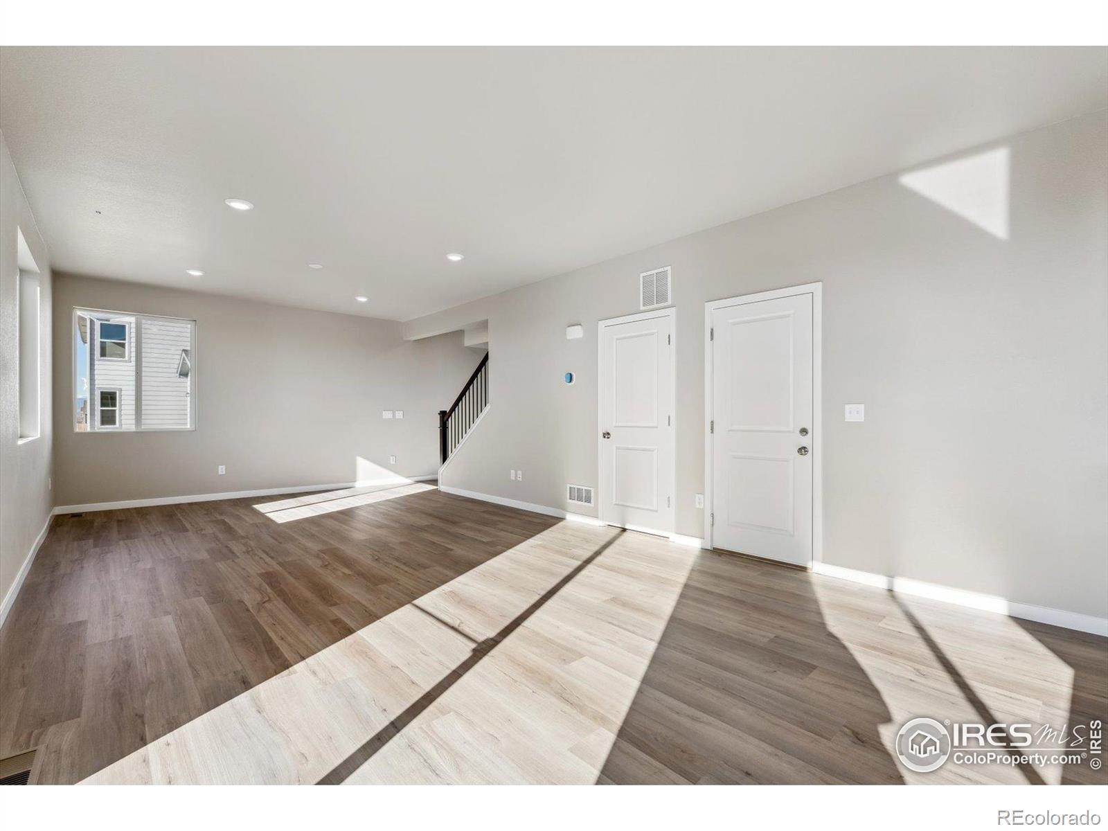 MLS Image #7 for 874  harvard street,johnstown, Colorado