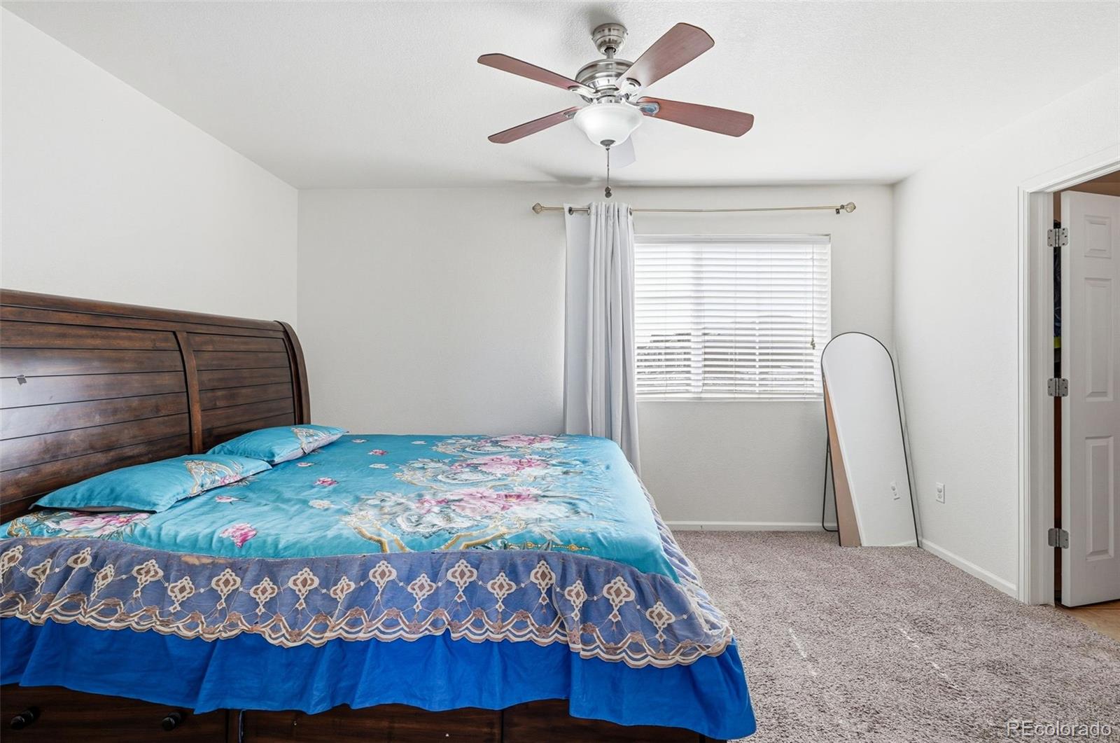 MLS Image #17 for 20691  randolph place,denver, Colorado
