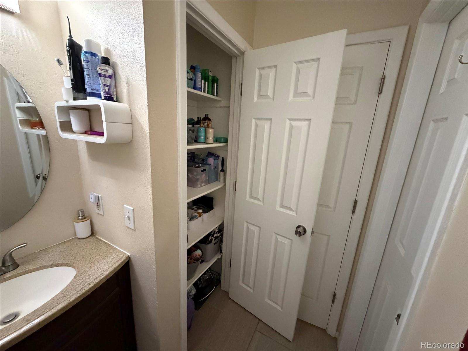 MLS Image #13 for 17042 e wagon trail parkway,aurora, Colorado