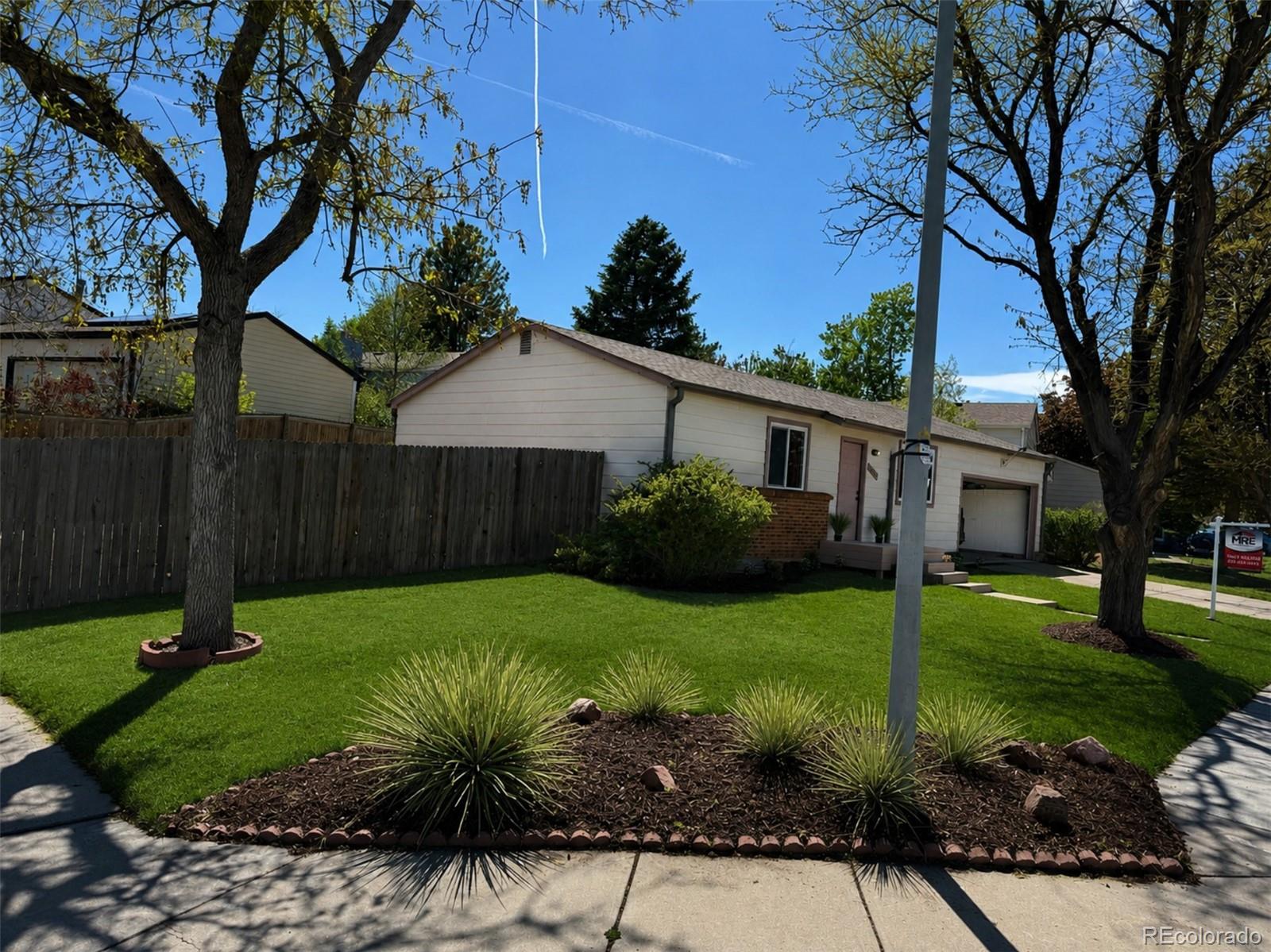 MLS Image #3 for 17042 e wagon trail parkway,aurora, Colorado