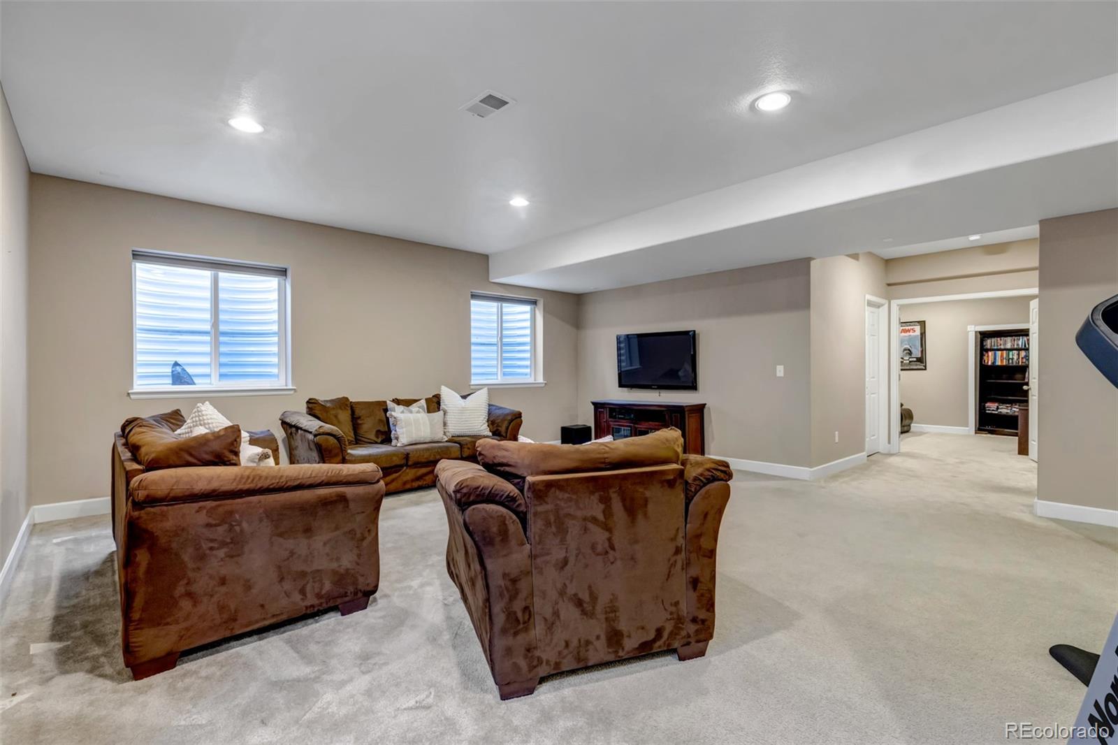 MLS Image #38 for 6563 s little river way,aurora, Colorado