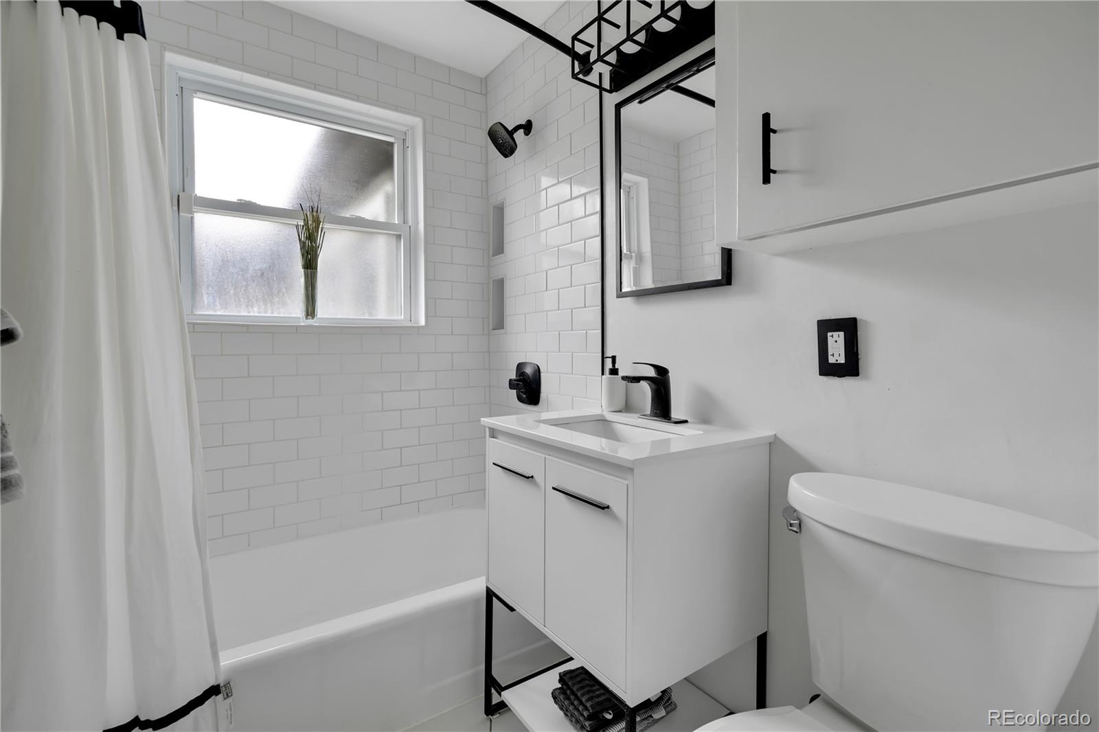 MLS Image #17 for 451  orange court,denver, Colorado