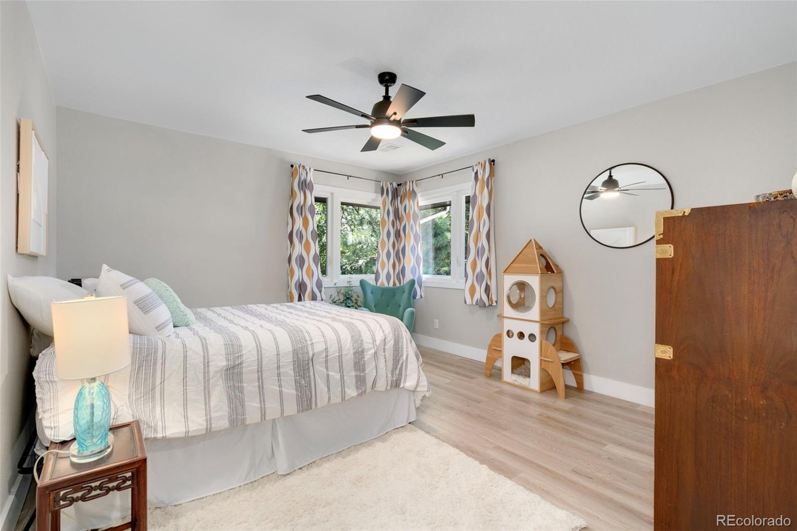 MLS Image #18 for 1304  pine street,loveland, Colorado