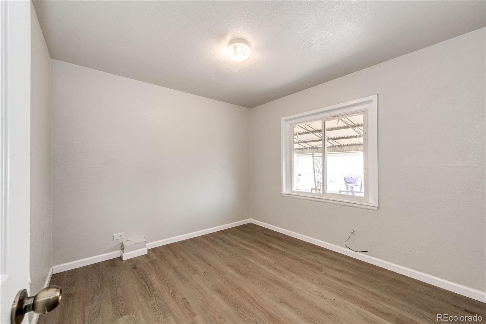 MLS Image #13 for 2050 s irving street,denver, Colorado