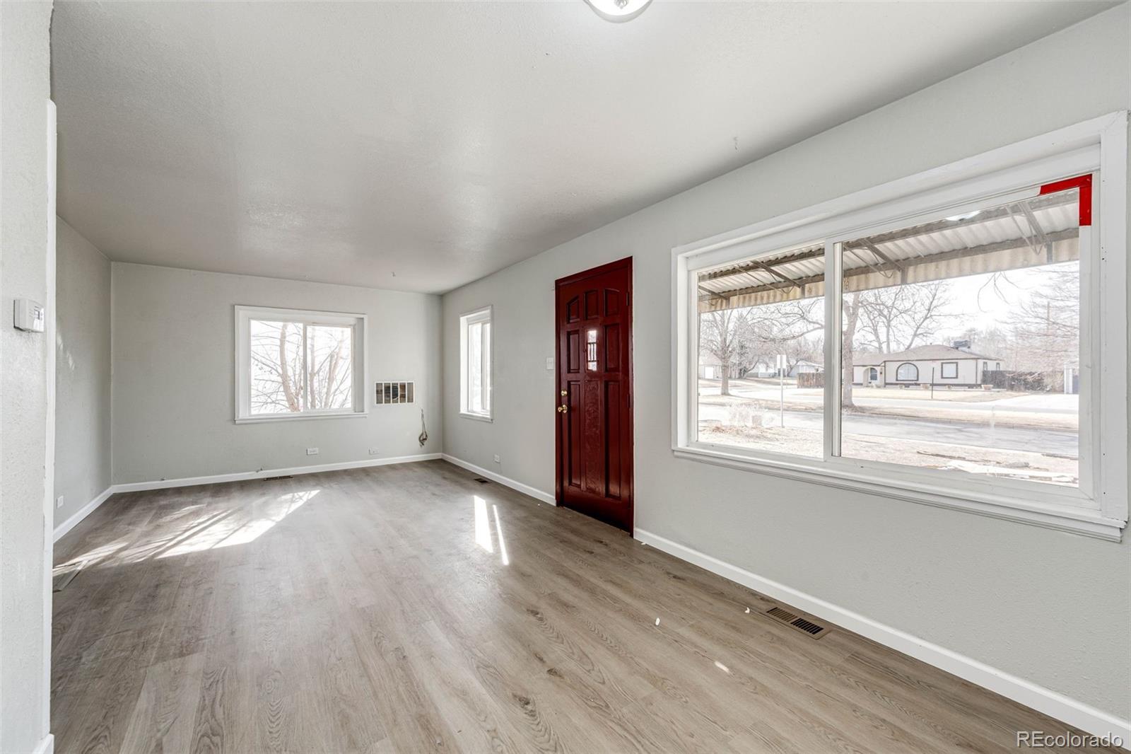 MLS Image #4 for 2050 s irving street,denver, Colorado