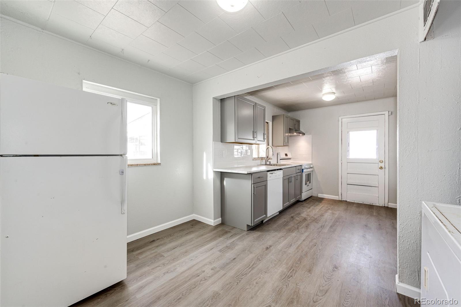 MLS Image #6 for 2050 s irving street,denver, Colorado
