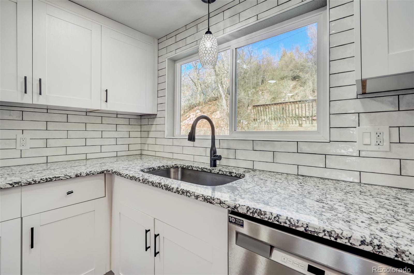 MLS Image #6 for 1828  parkview boulevard,colorado springs, Colorado