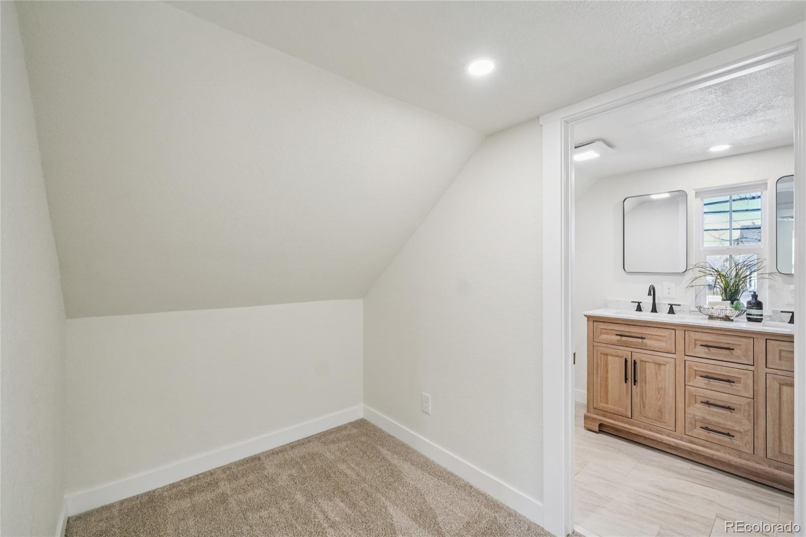 MLS Image #17 for 415 e yampa street,colorado springs, Colorado