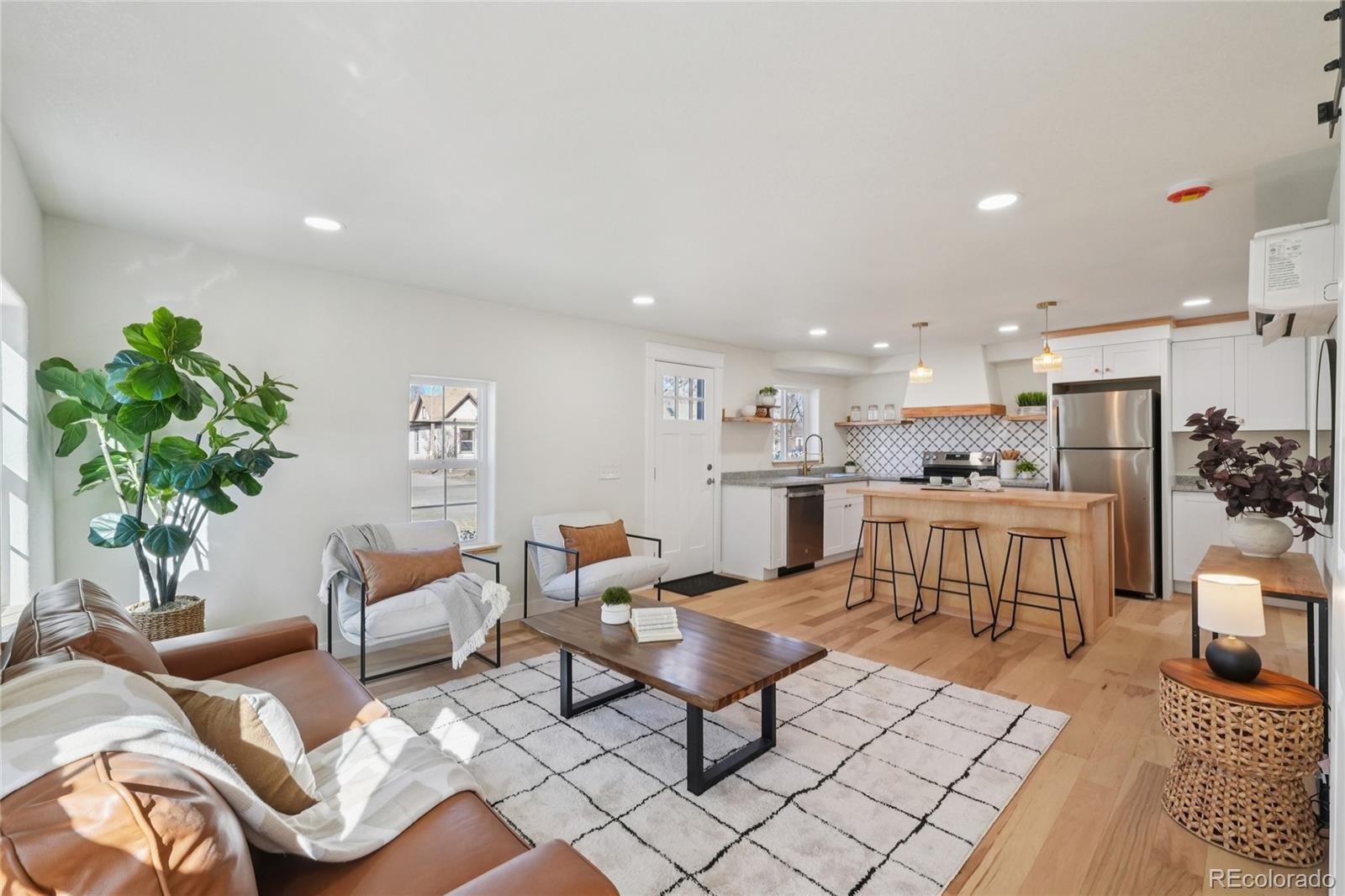 MLS Image #2 for 415 e yampa street,colorado springs, Colorado