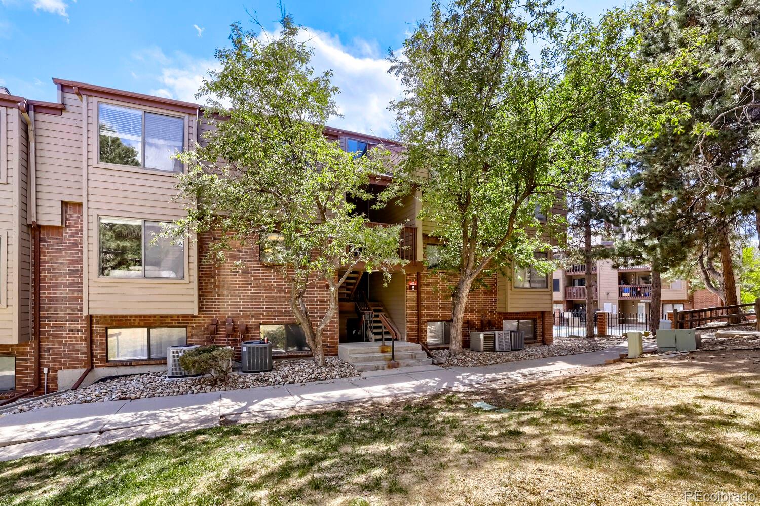 MLS Image #3 for 326  wright street 205,lakewood, Colorado