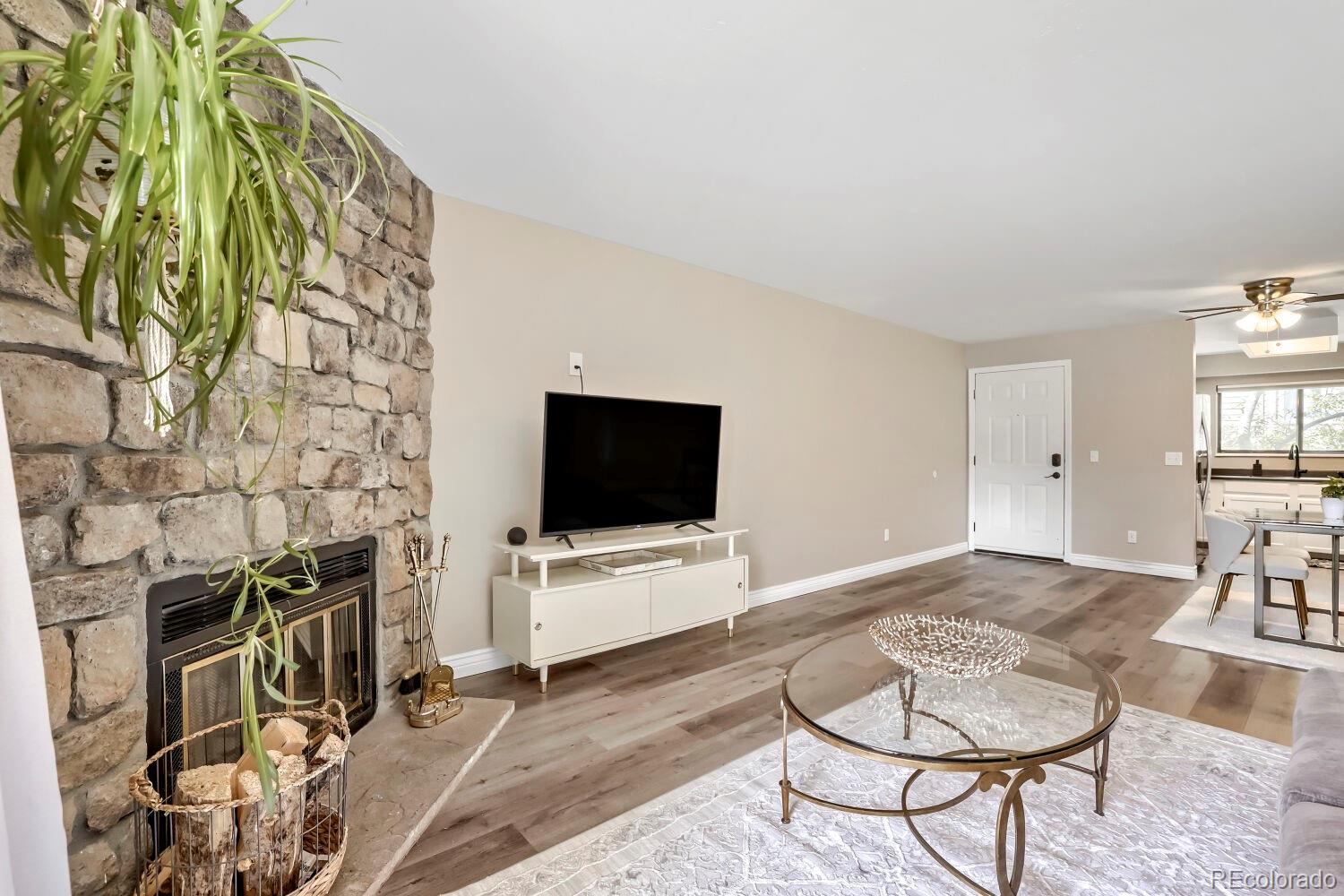 MLS Image #4 for 326  wright street 205,lakewood, Colorado