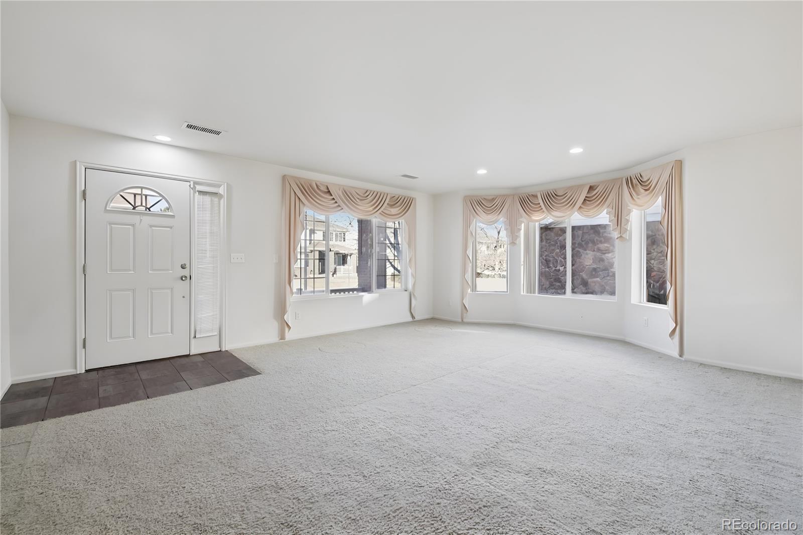 MLS Image #4 for 11858  idalia street,commerce city, Colorado