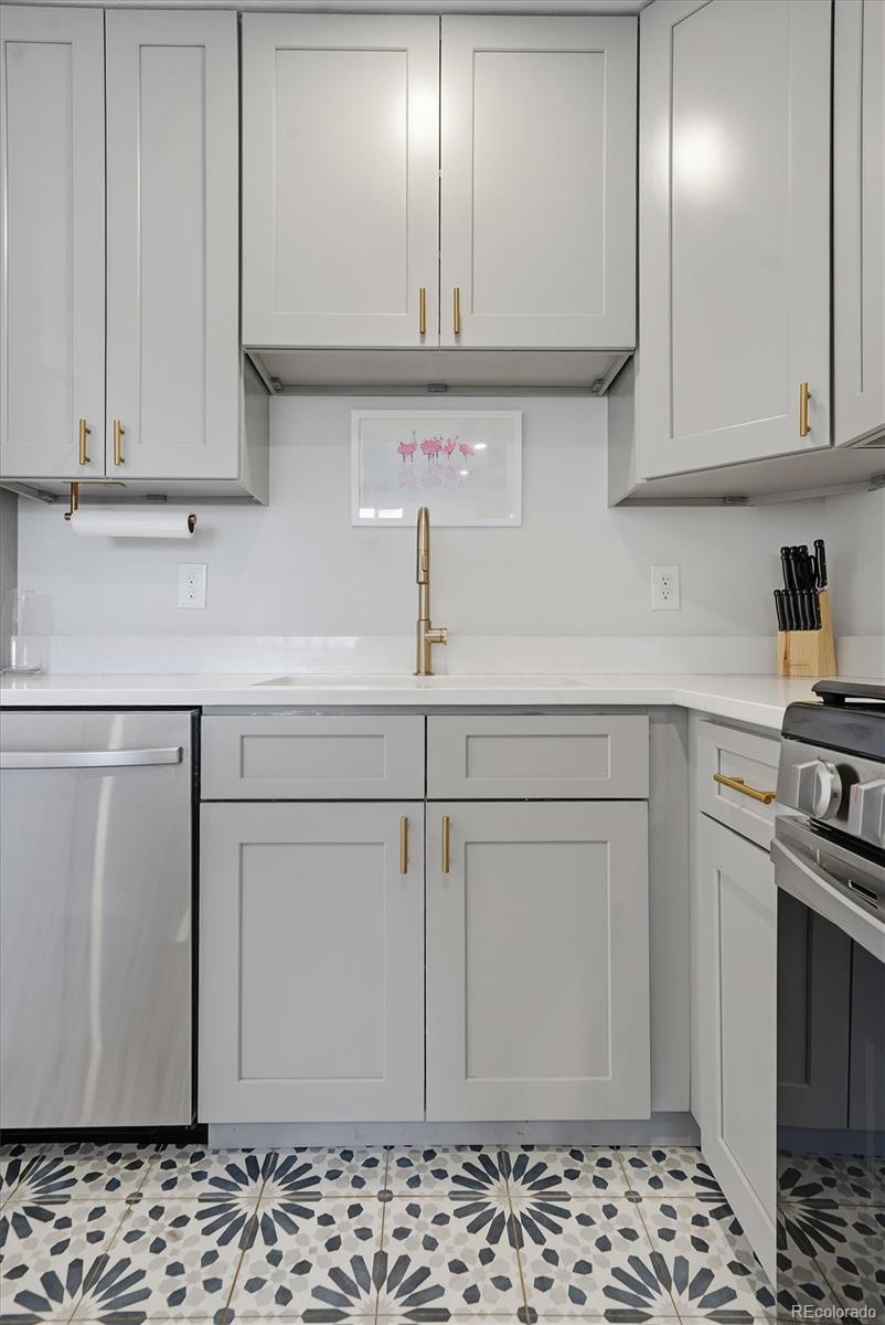 MLS Image #11 for 1087  wolff street,denver, Colorado