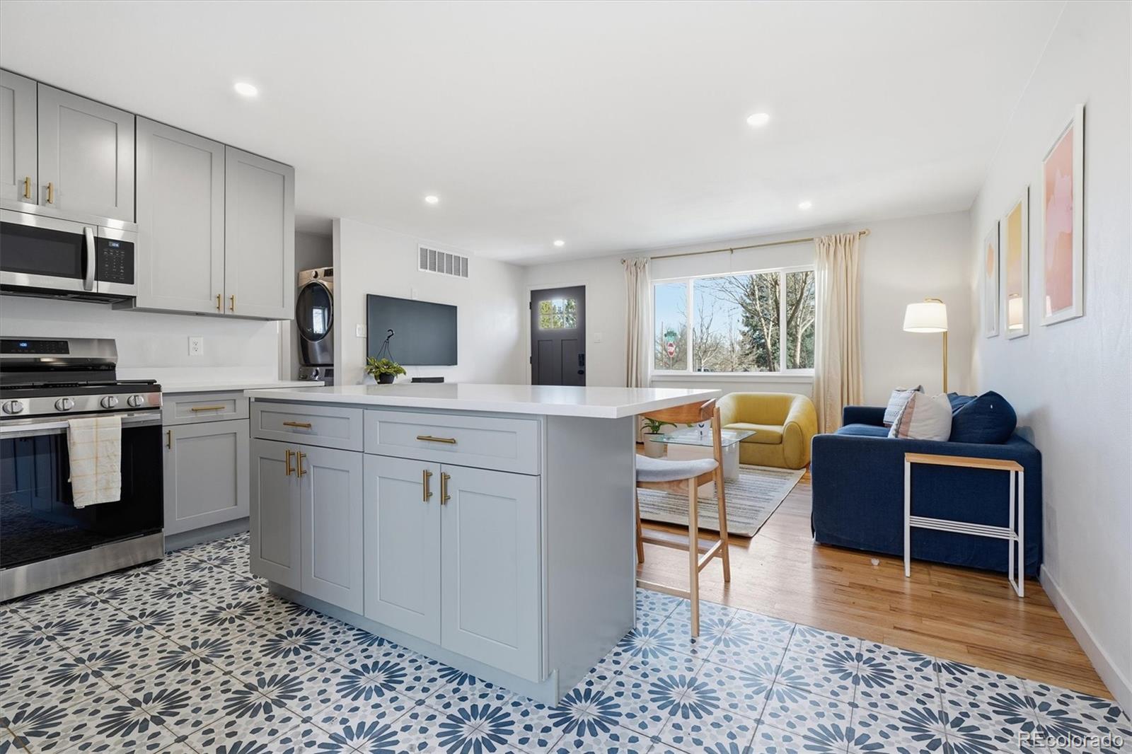 MLS Image #9 for 1087  wolff street,denver, Colorado