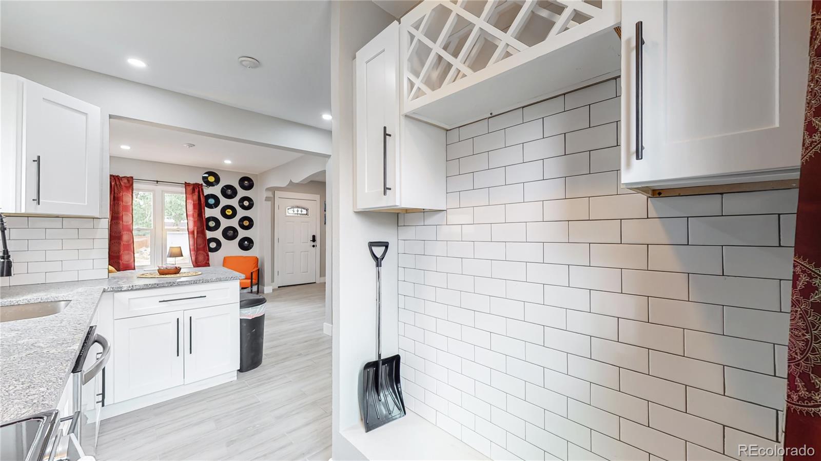 MLS Image #6 for 730 e alameda avenue,denver, Colorado