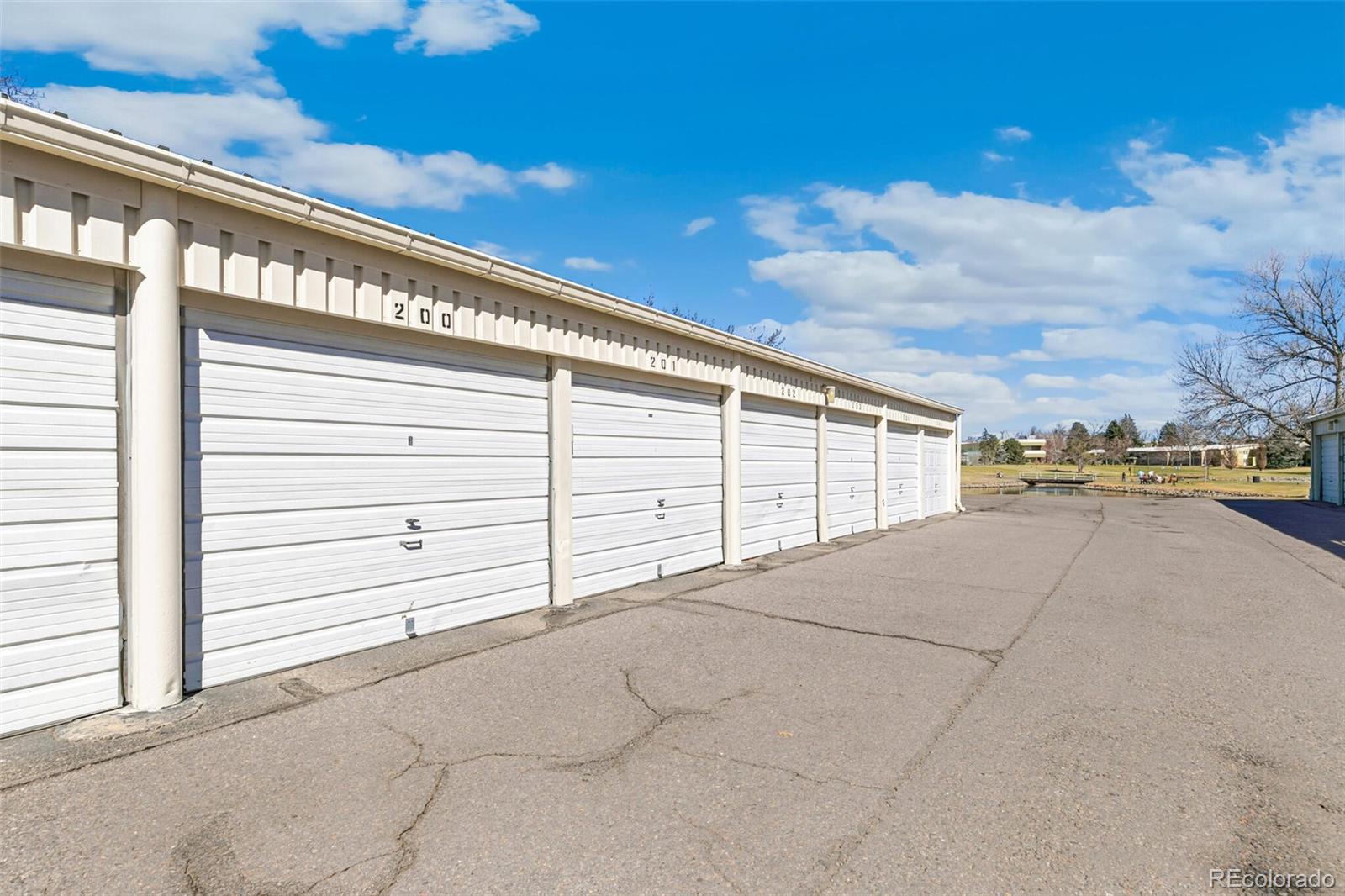 MLS Image #33 for 690 s alton way,denver, Colorado