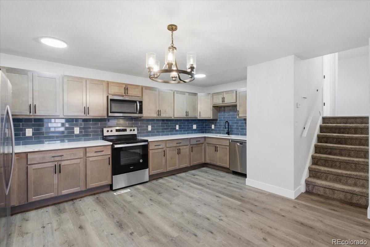 MLS Image #11 for 660  elbert street,denver, Colorado