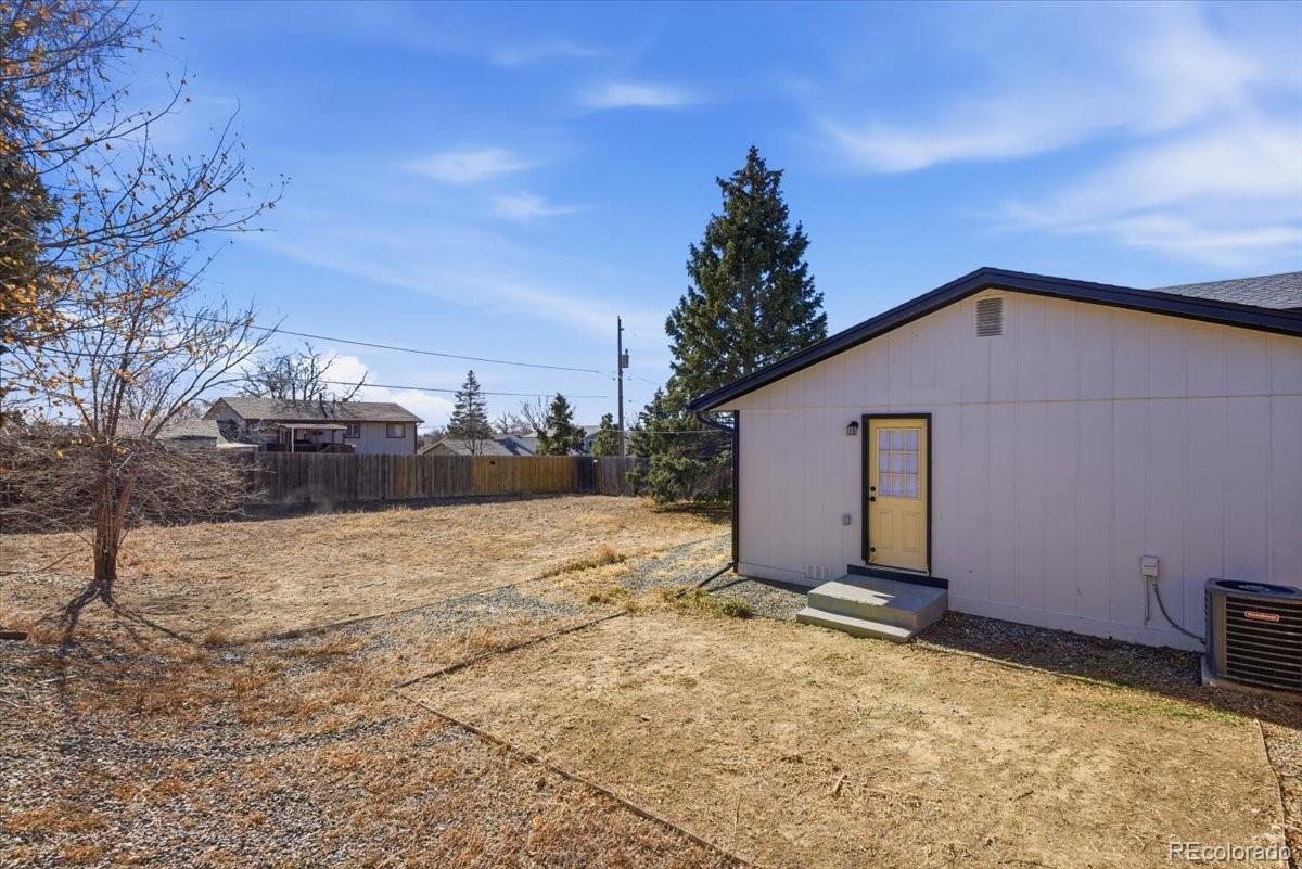 MLS Image #26 for 660  elbert street,denver, Colorado