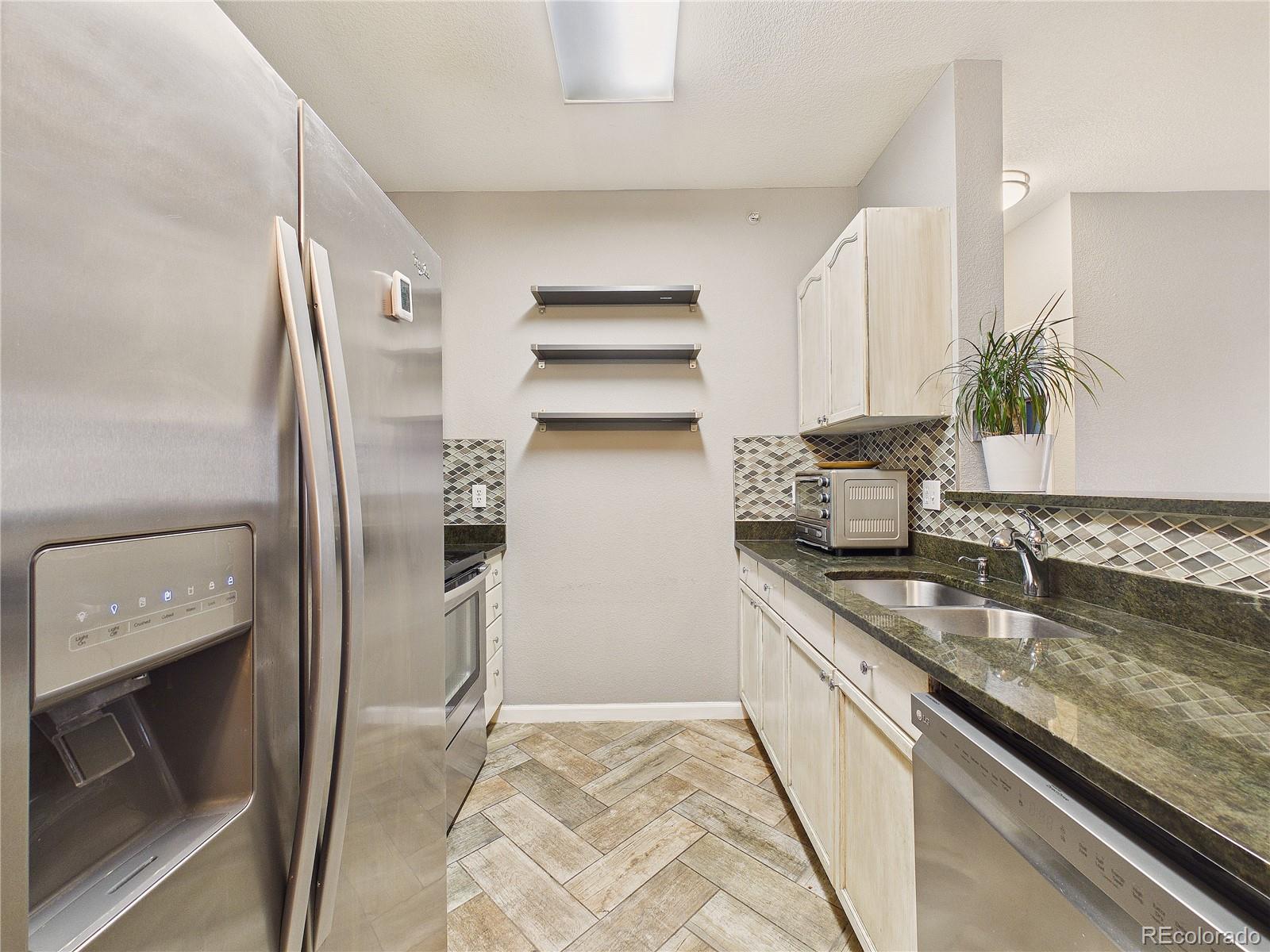 MLS Image #16 for 8389 s independence circle,littleton, Colorado