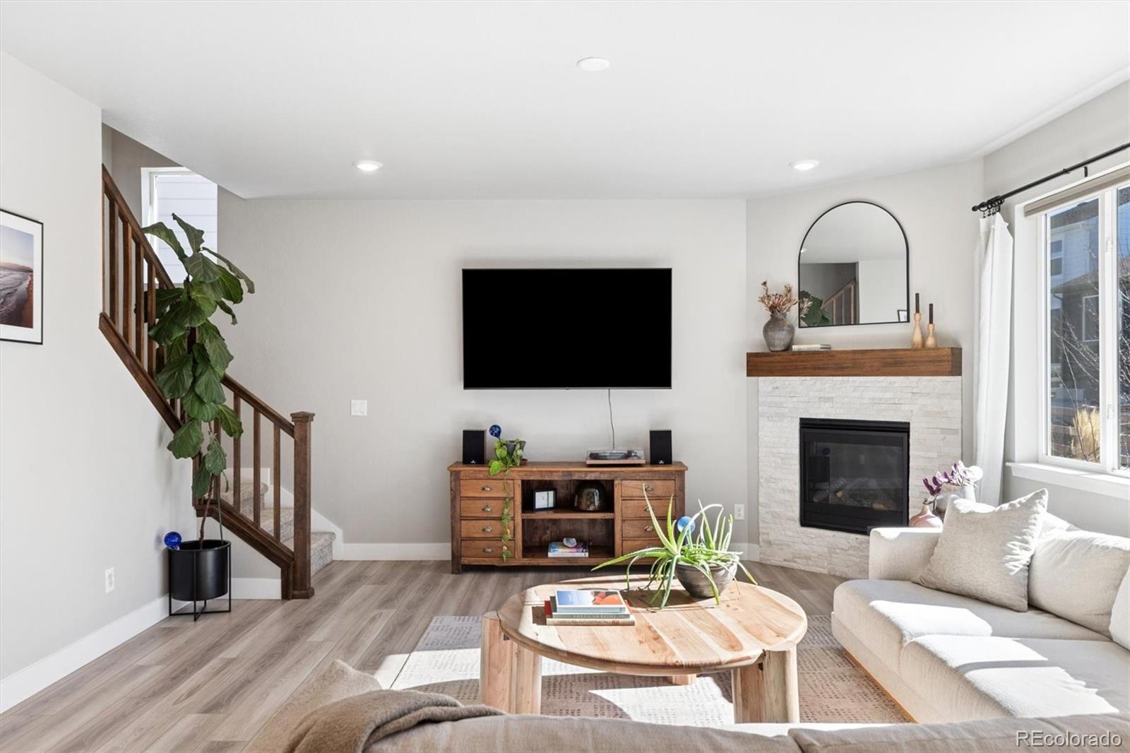 MLS Image #10 for 9750  banner peak street,littleton, Colorado