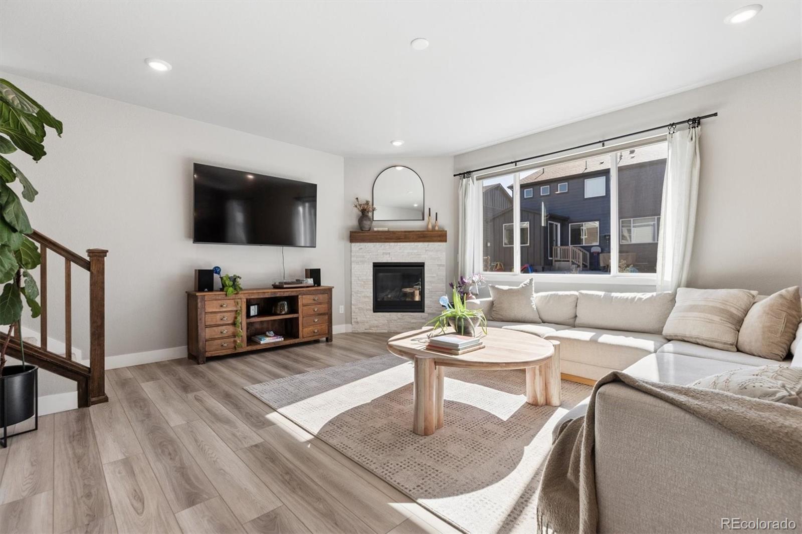 MLS Image #11 for 9750  banner peak street,littleton, Colorado