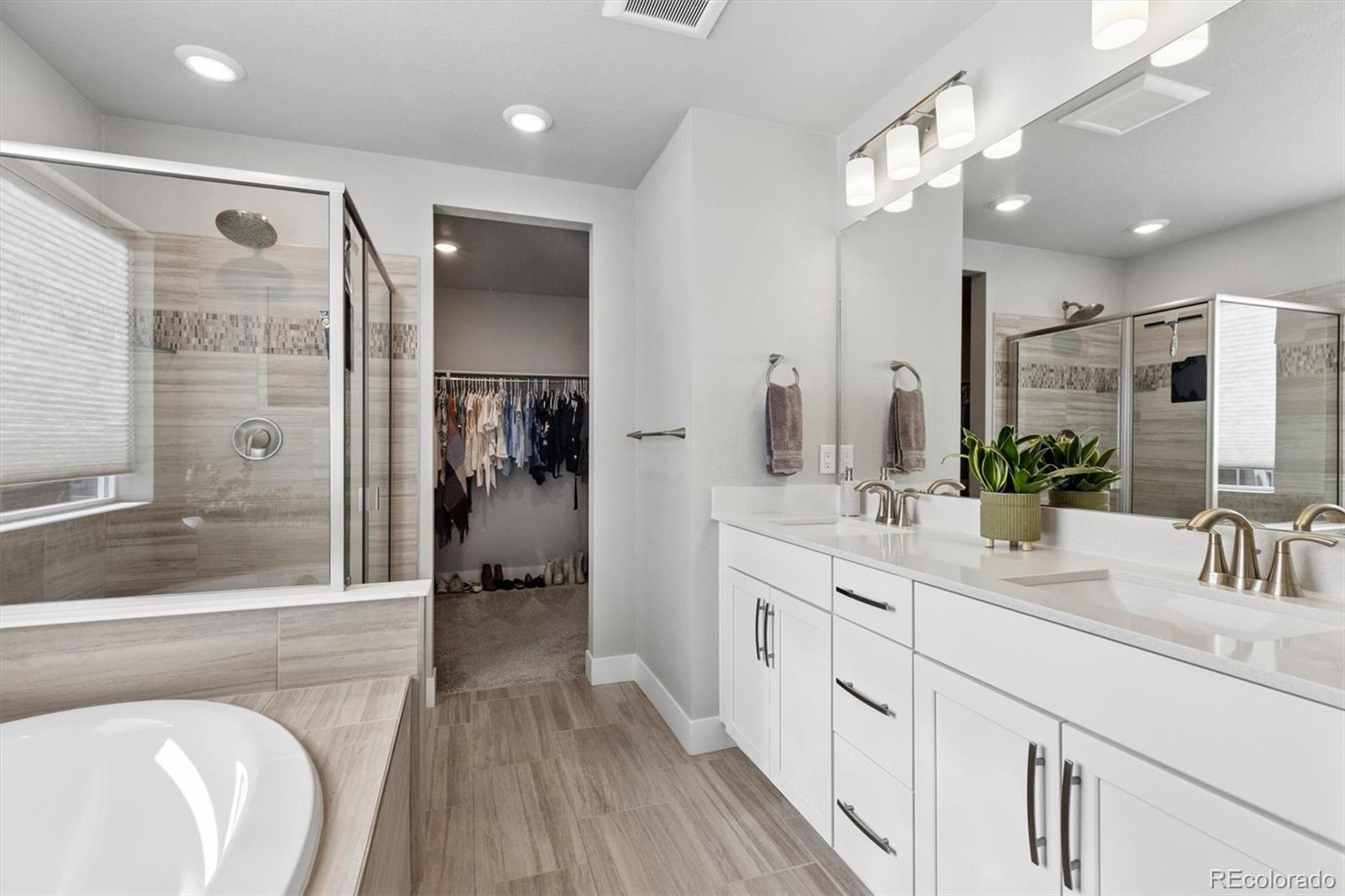 MLS Image #14 for 9750  banner peak street,littleton, Colorado