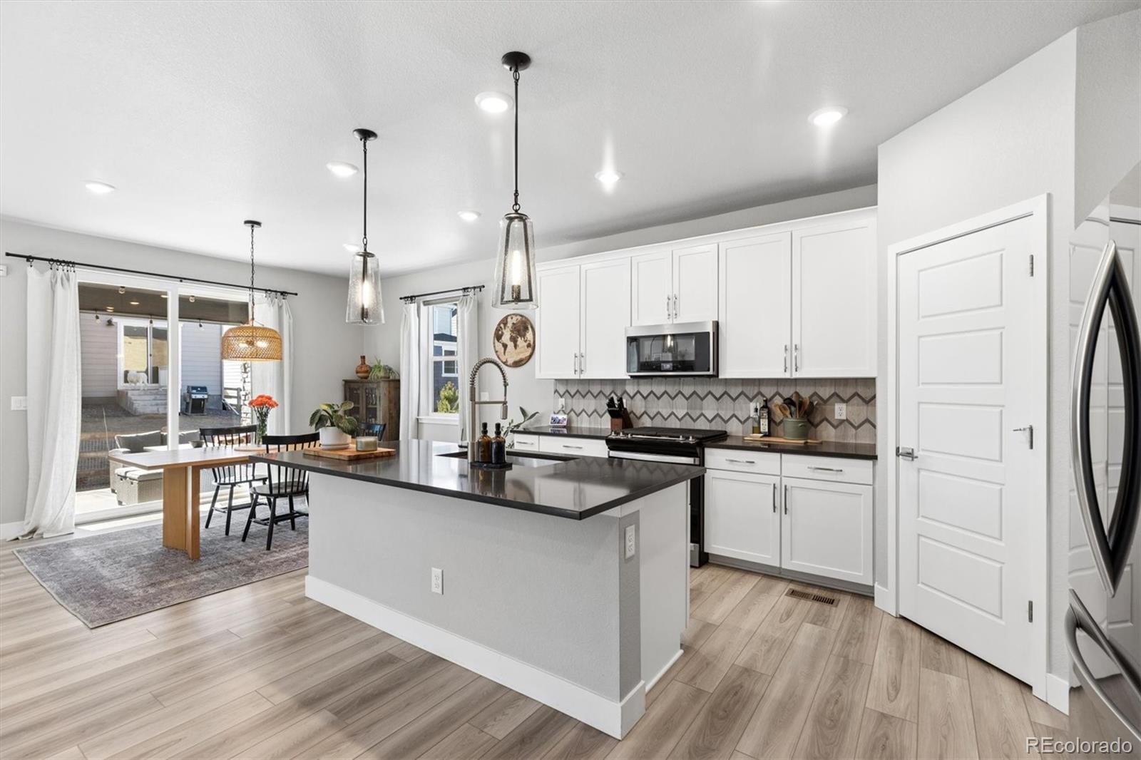 MLS Image #5 for 9750  banner peak street,littleton, Colorado