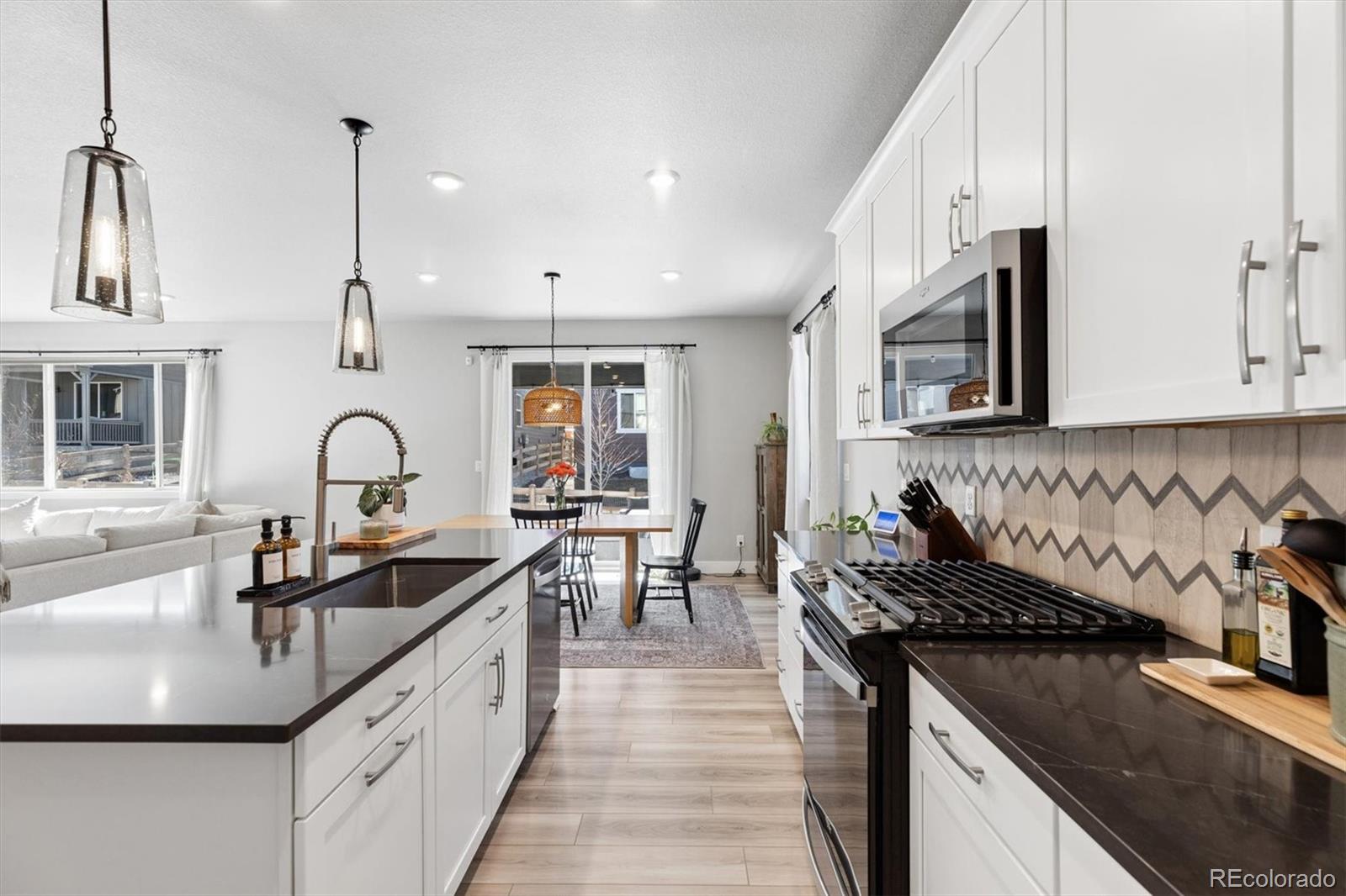 MLS Image #6 for 9750  banner peak street,littleton, Colorado
