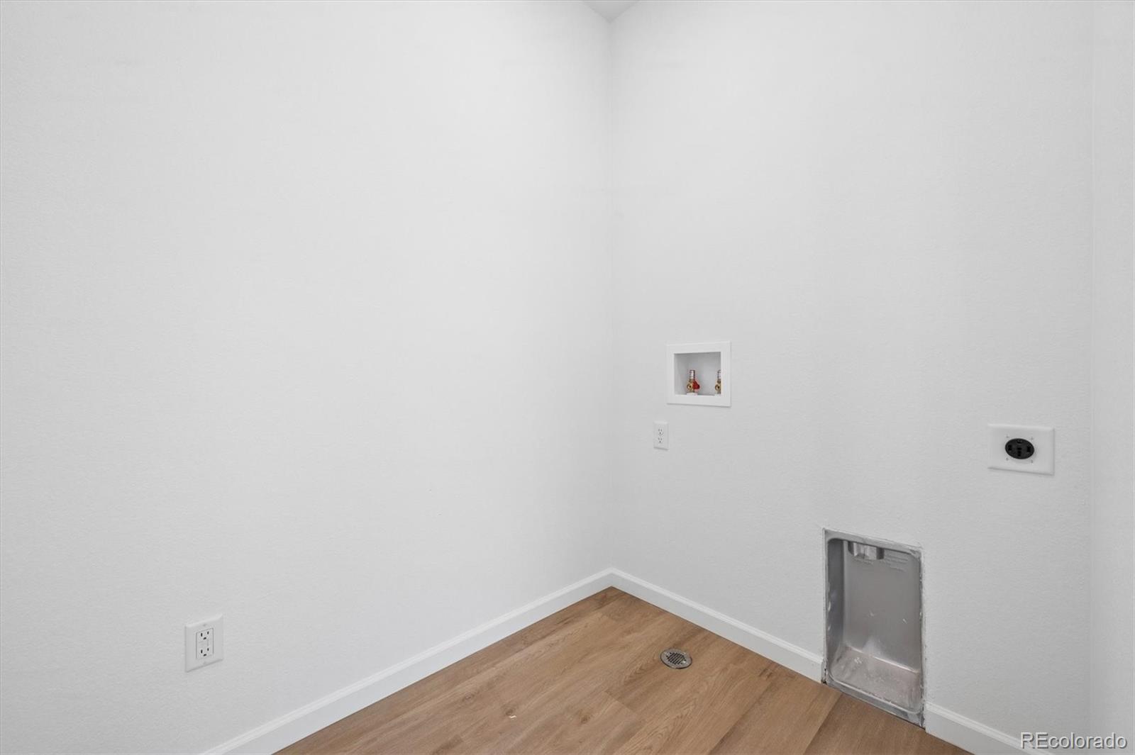 MLS Image #17 for 24175 e 30th place,aurora, Colorado