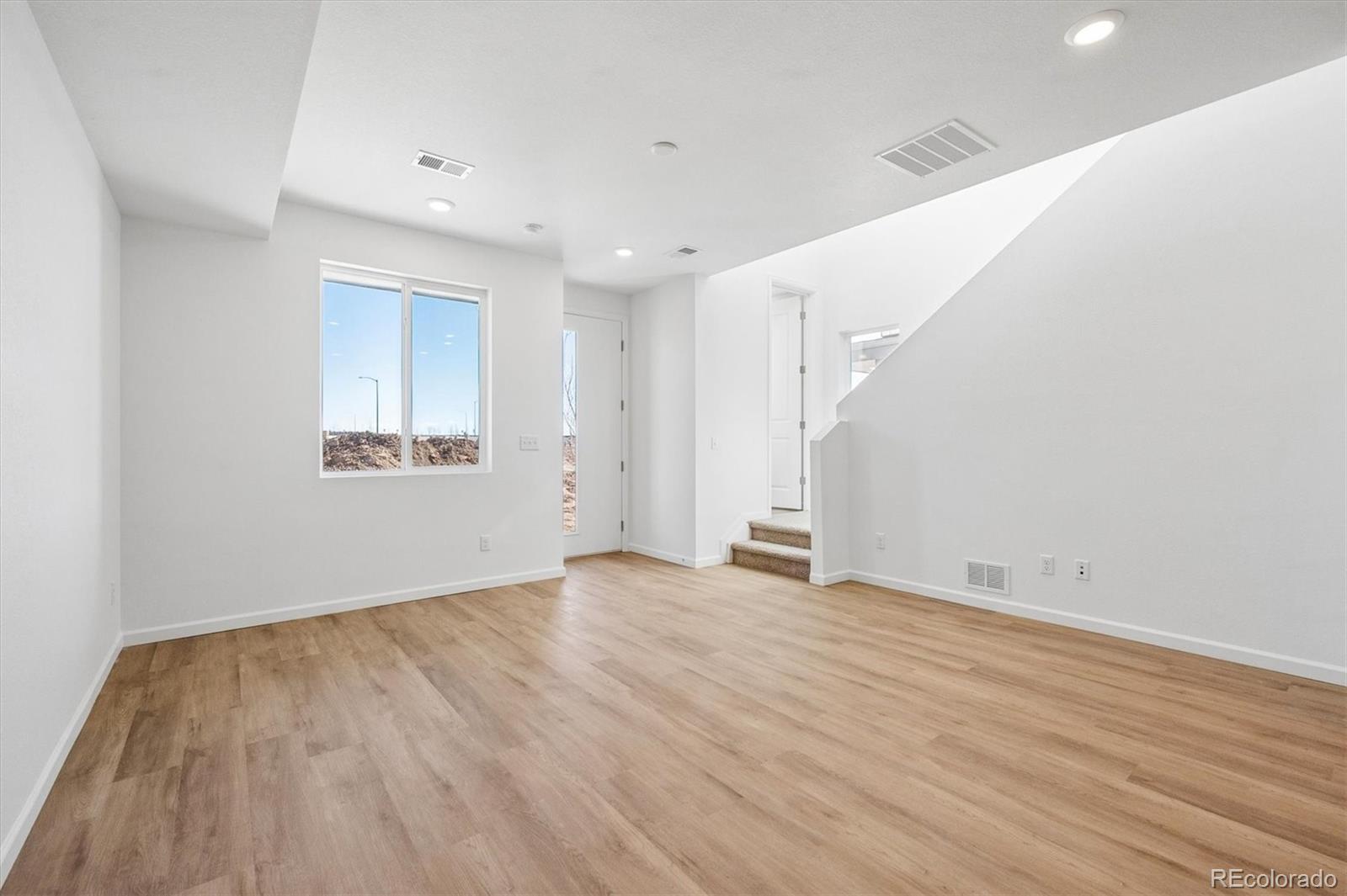 MLS Image #4 for 24175 e 30th place,aurora, Colorado