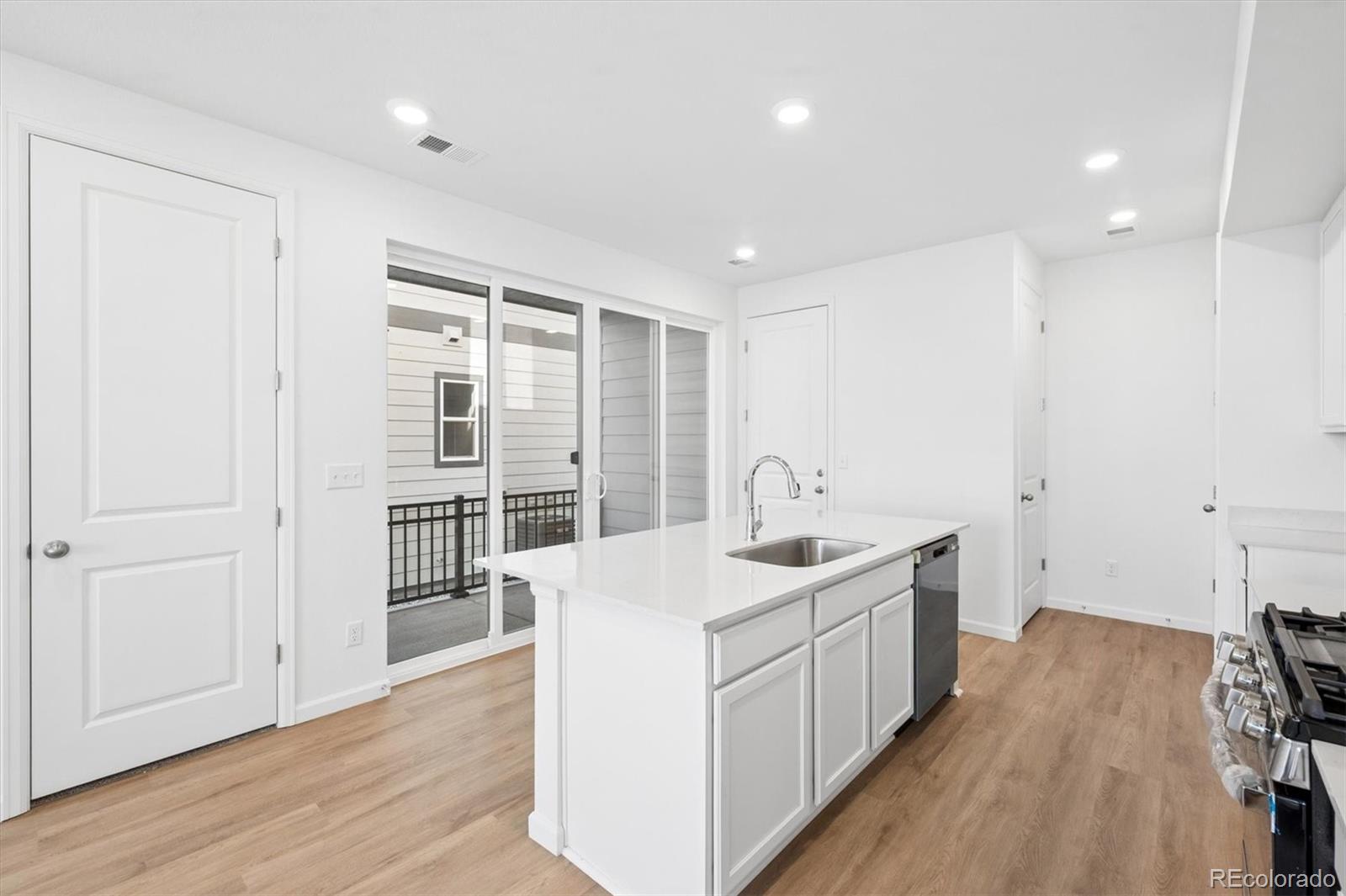 MLS Image #6 for 24175 e 30th place,aurora, Colorado