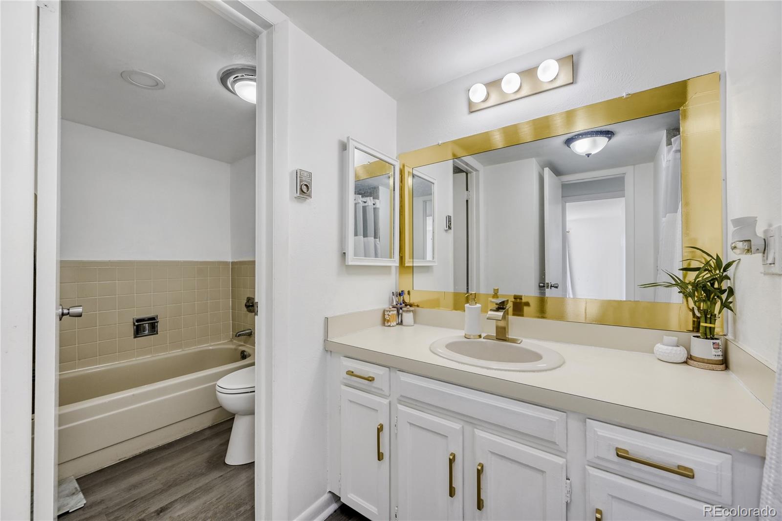 MLS Image #7 for 4074 s atchison way 104,aurora, Colorado