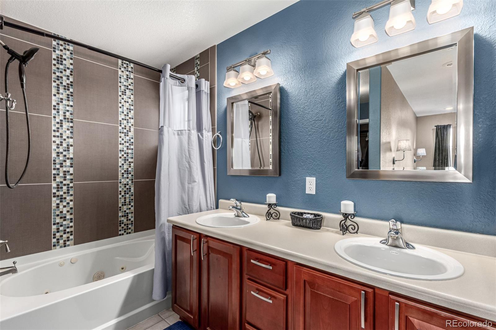 MLS Image #20 for 7556 s shawnee street,aurora, Colorado