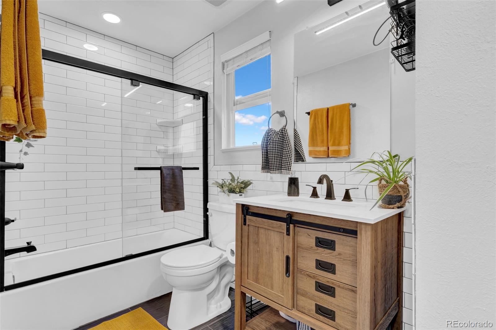 MLS Image #11 for 3082 s truckee street,aurora, Colorado