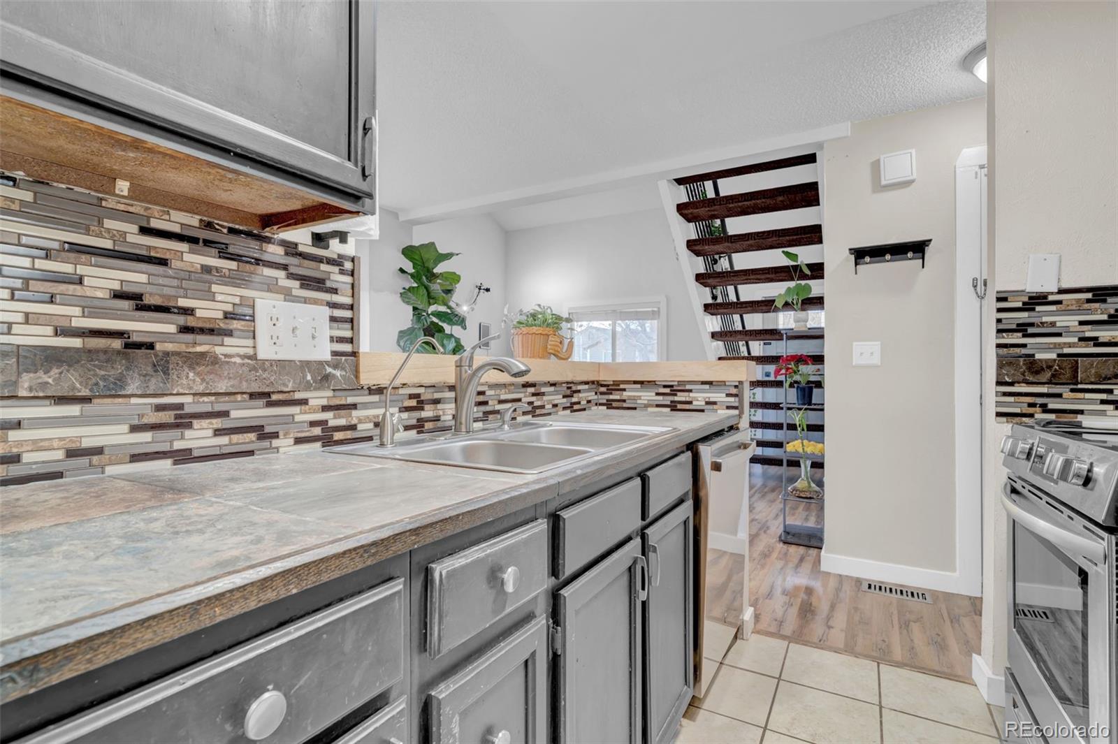 MLS Image #3 for 3082 s truckee street,aurora, Colorado