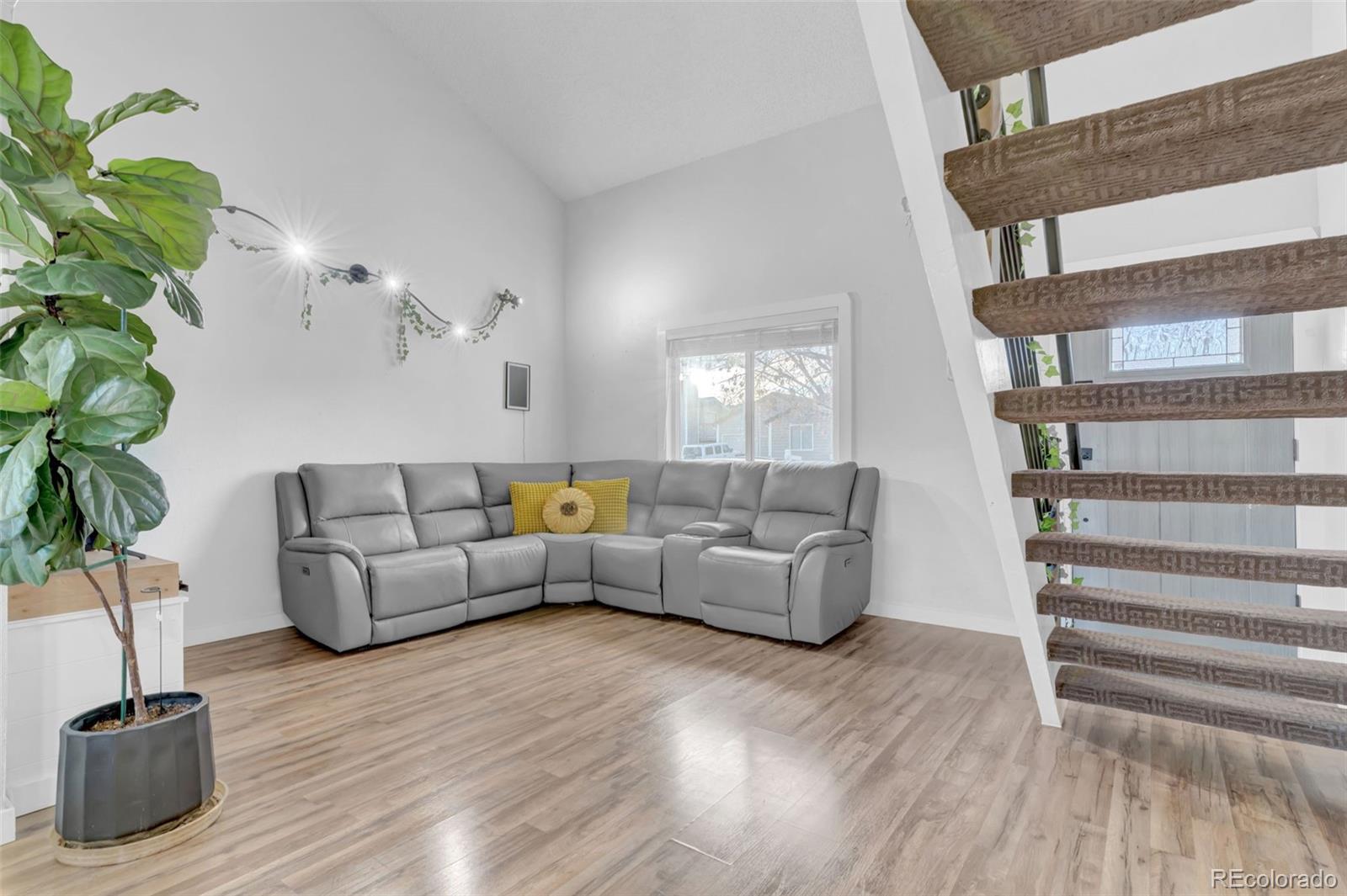 MLS Image #7 for 3082 s truckee street,aurora, Colorado