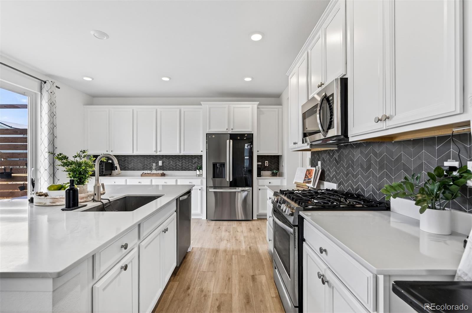 MLS Image #10 for 10244  ursula court,commerce city, Colorado