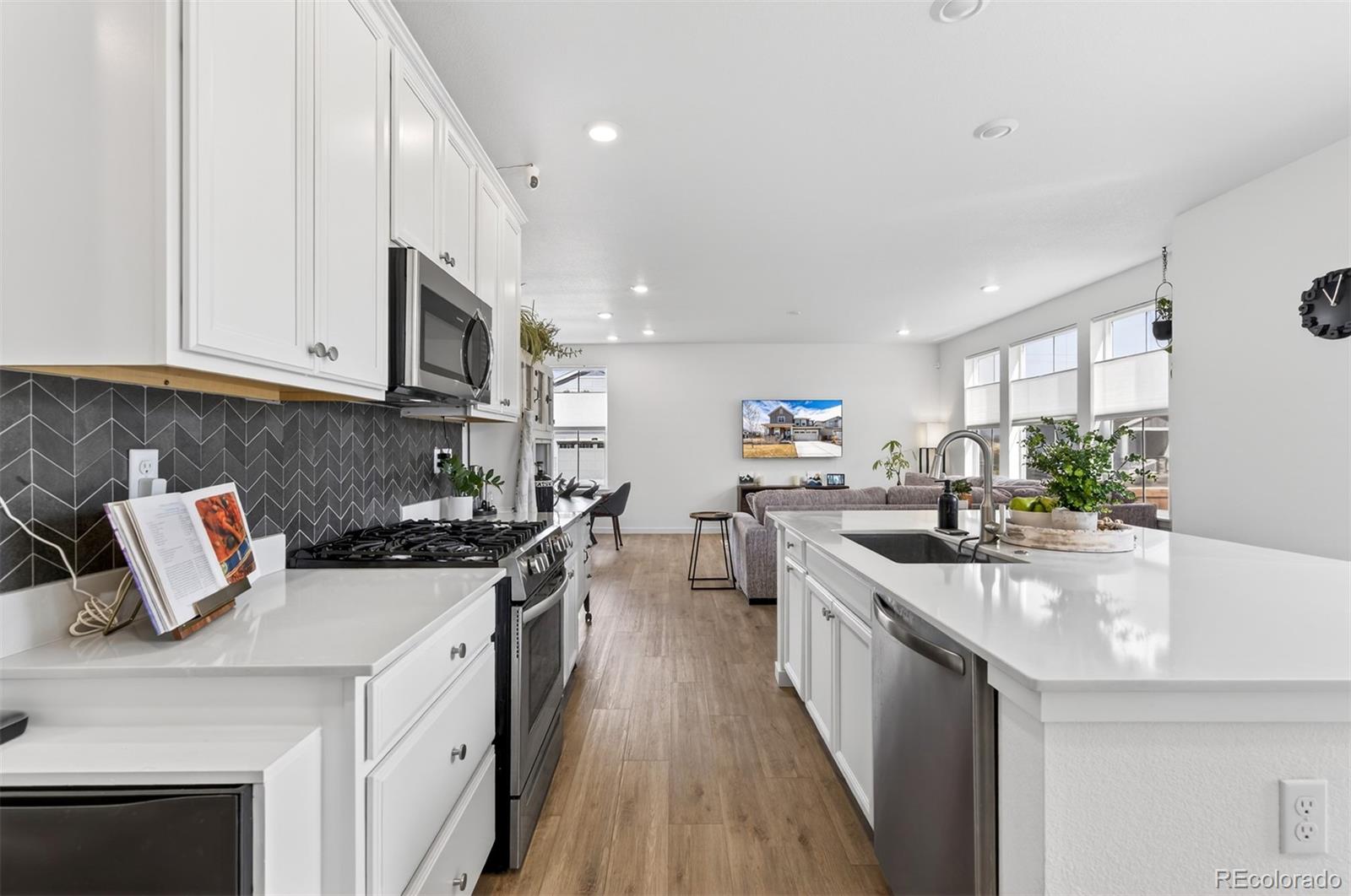 MLS Image #7 for 10244  ursula court,commerce city, Colorado
